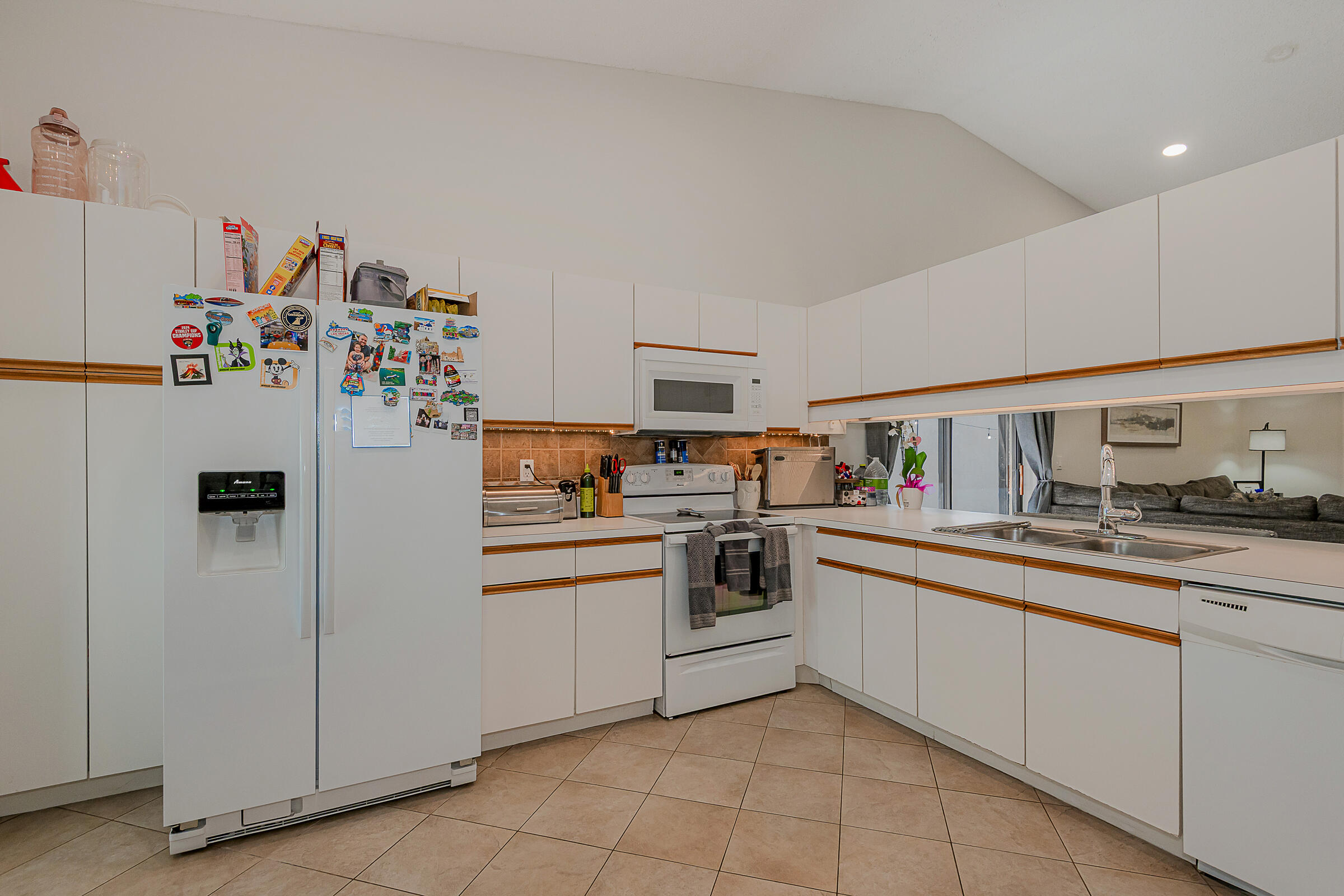 BOYNTON LAKES 6 - Residential