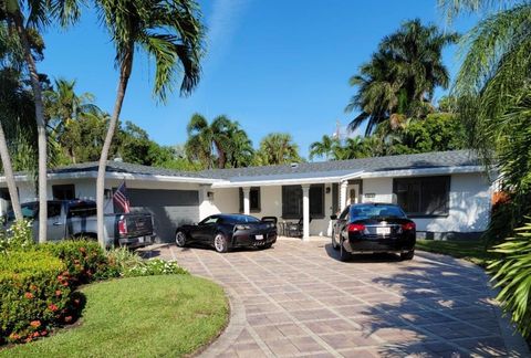 Photo of 1745 NE 36th Street, Oakland Park, FL 33334 (MLS # B26038534)