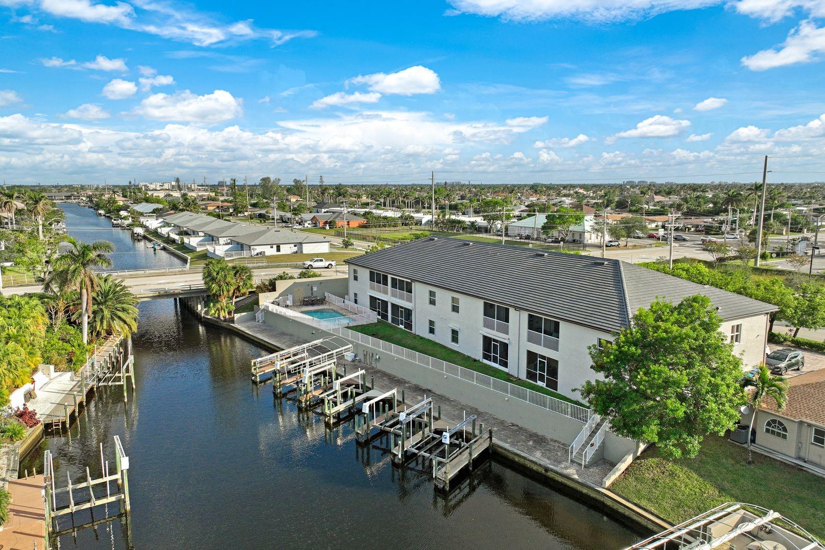 PELICAN MARINA - Residential