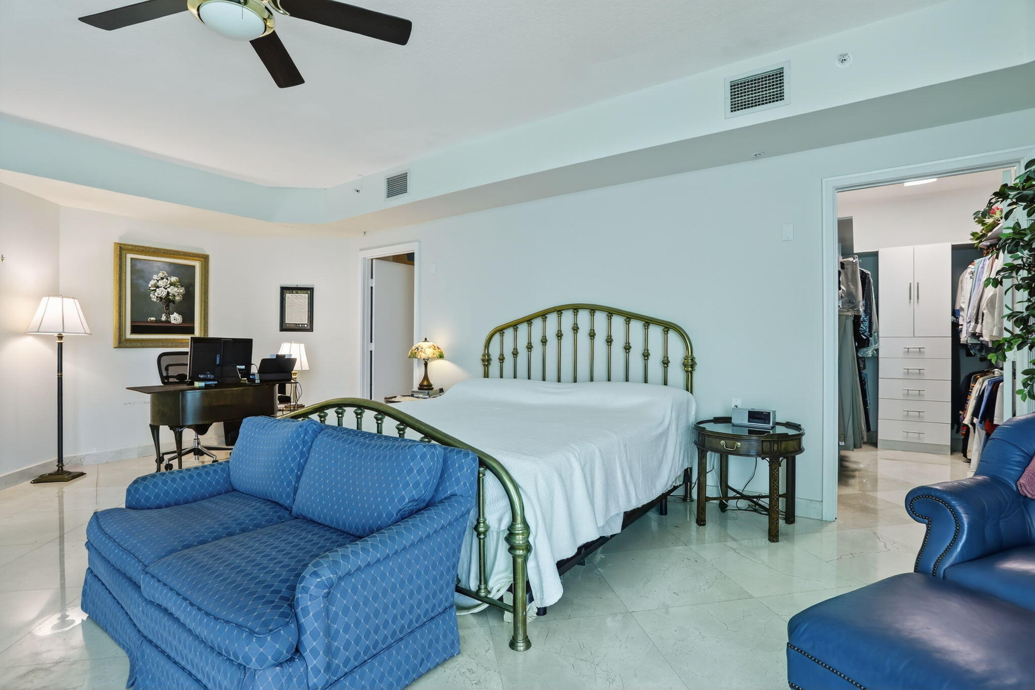 CRISTELLE CAY - Residential