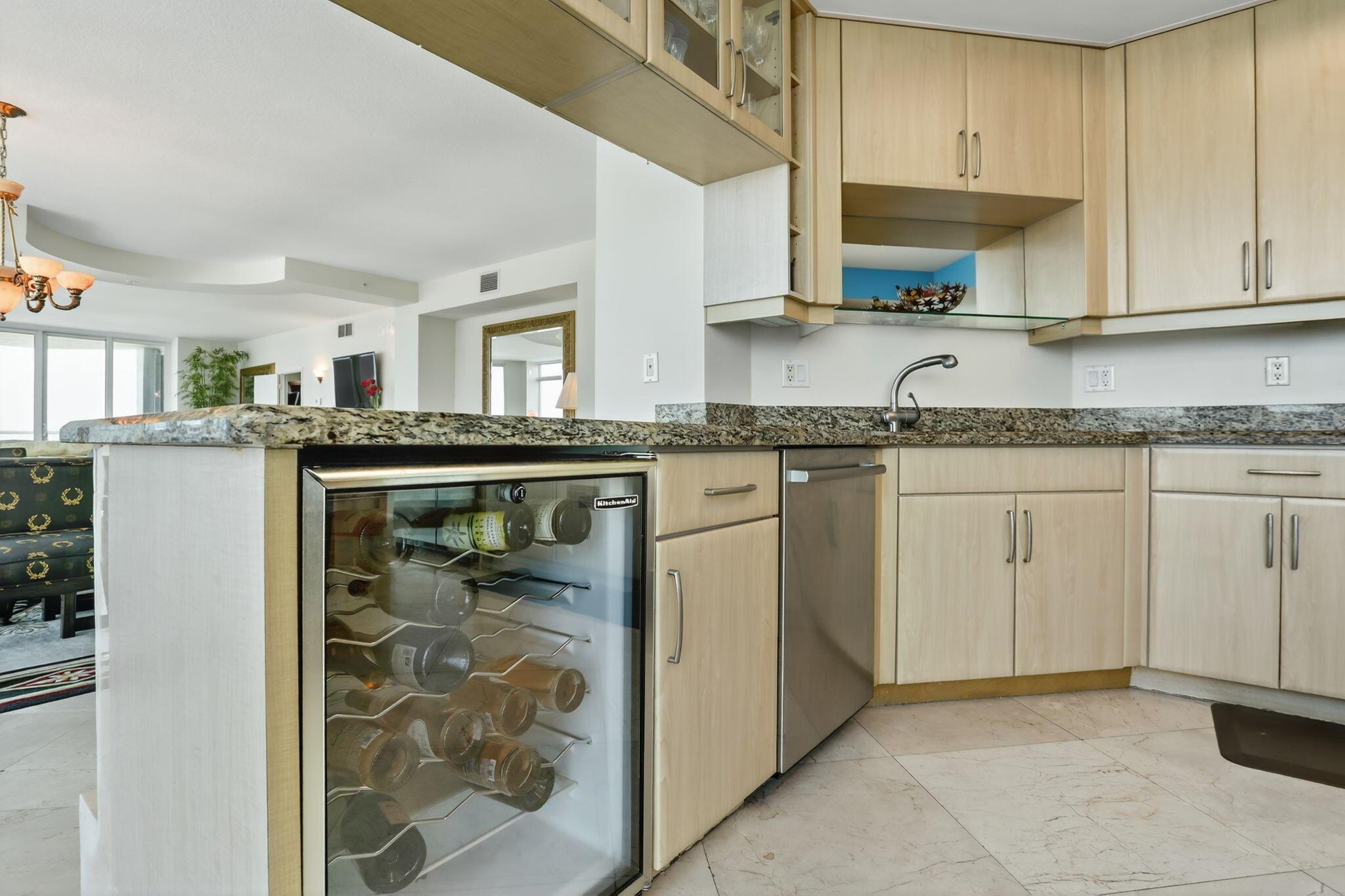 CRISTELLE CAY - Residential