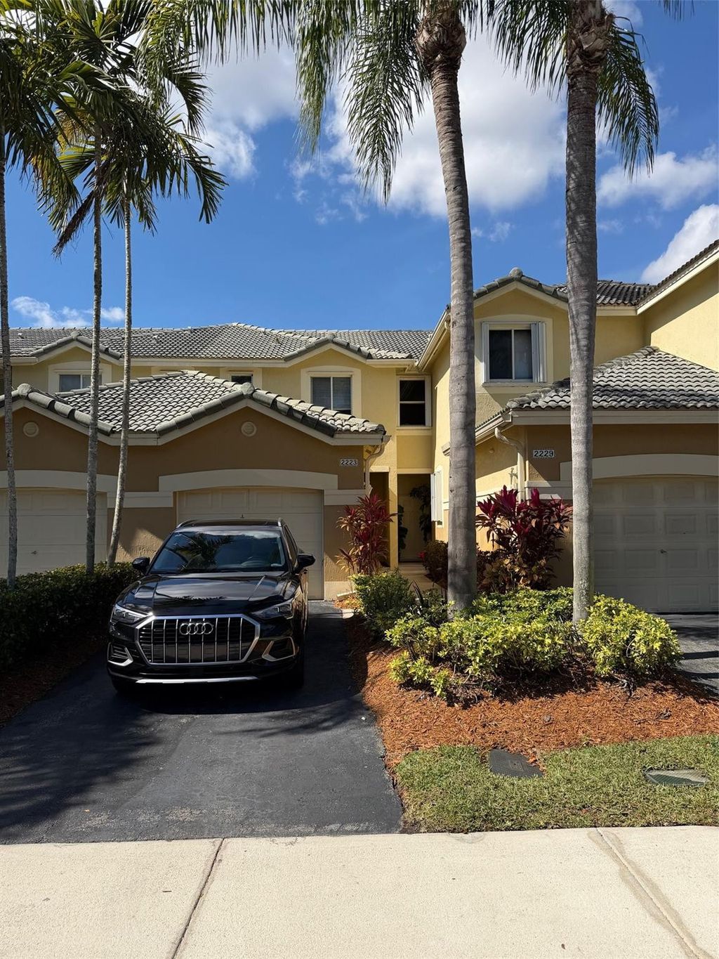 Photo of 2223 Pasadena Way, Weston, FL 33327 (MLS # F10551713)