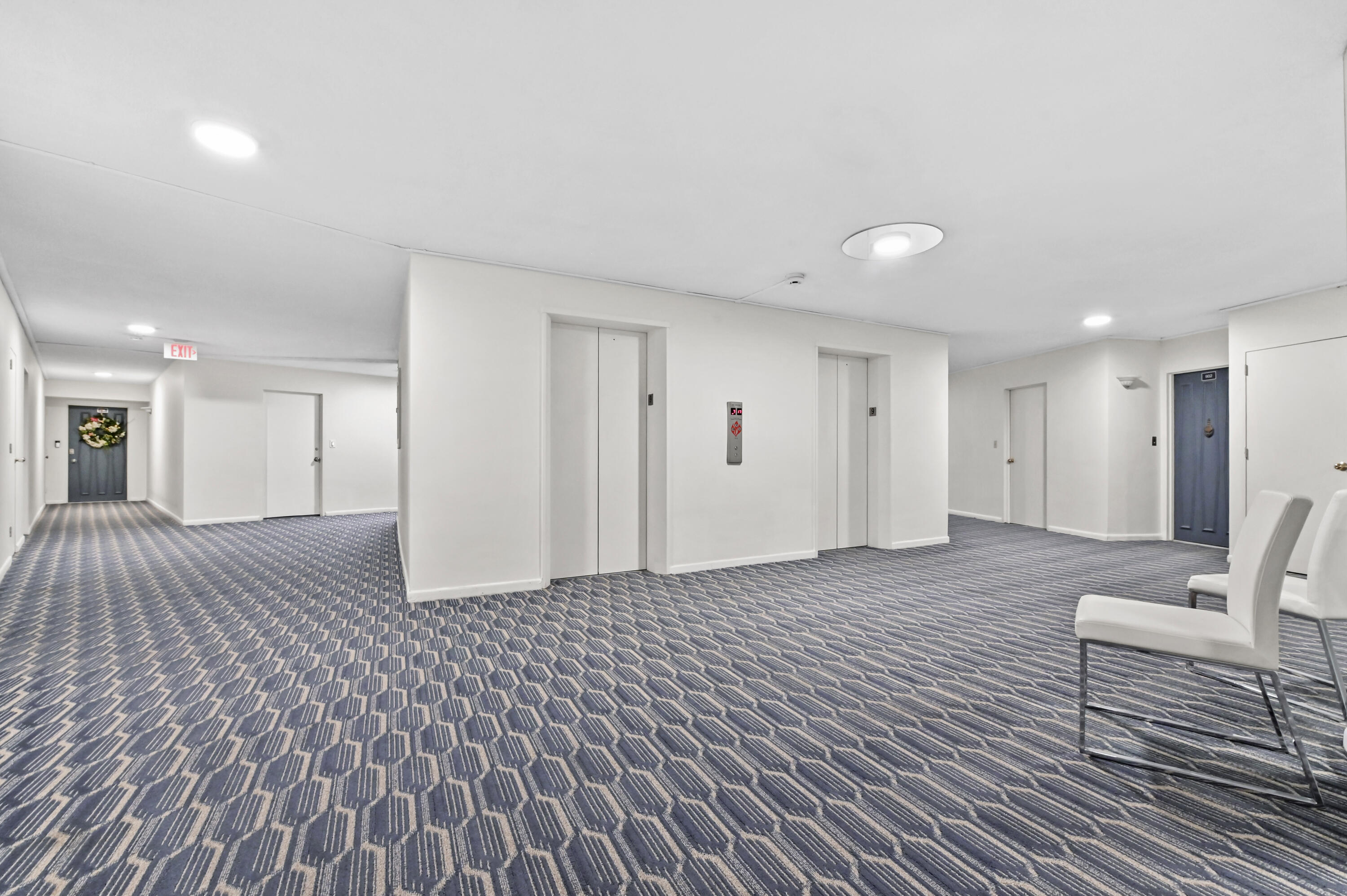 COMMODORE CONDO - Residential