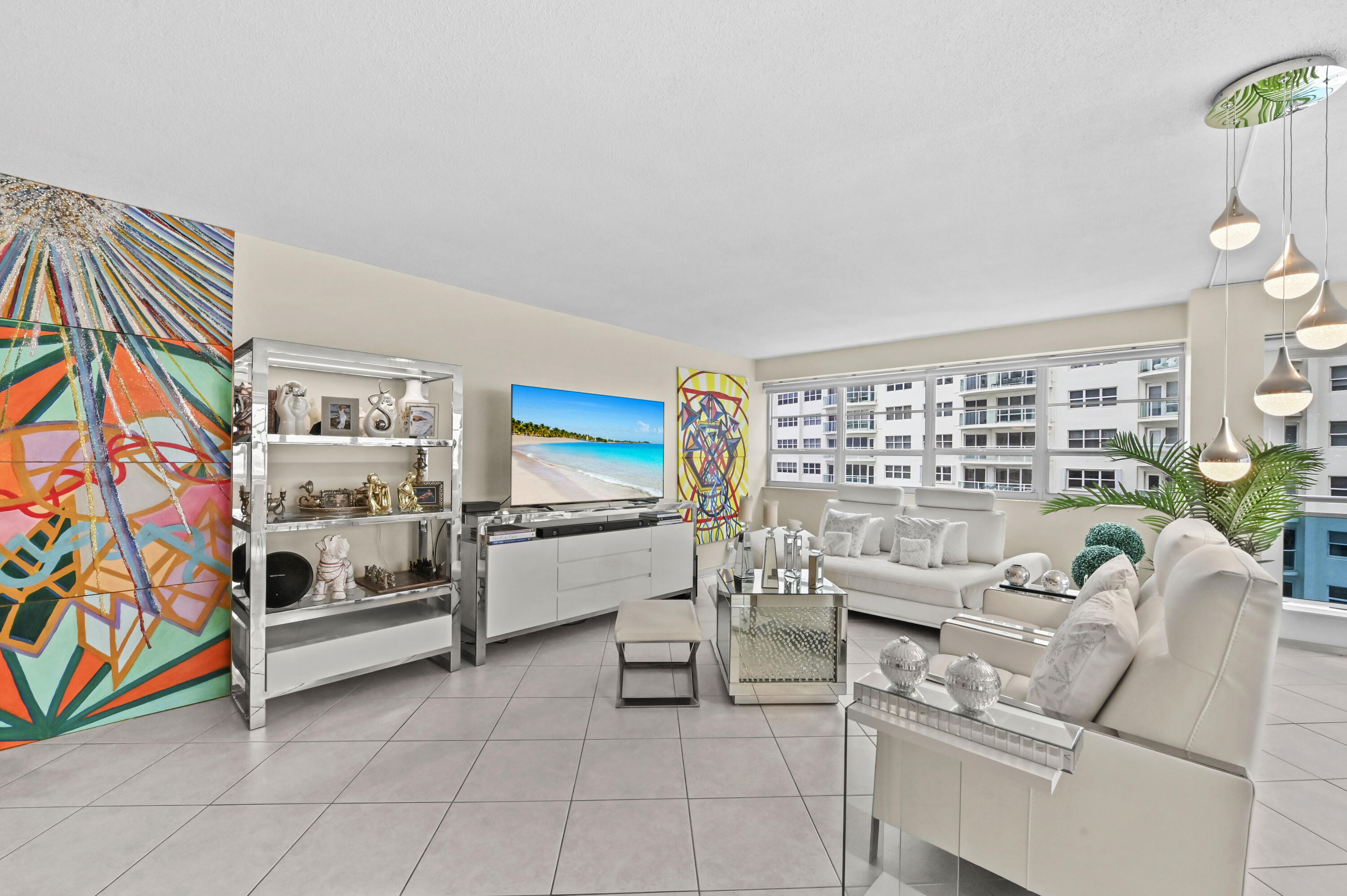 COMMODORE CONDO - Residential