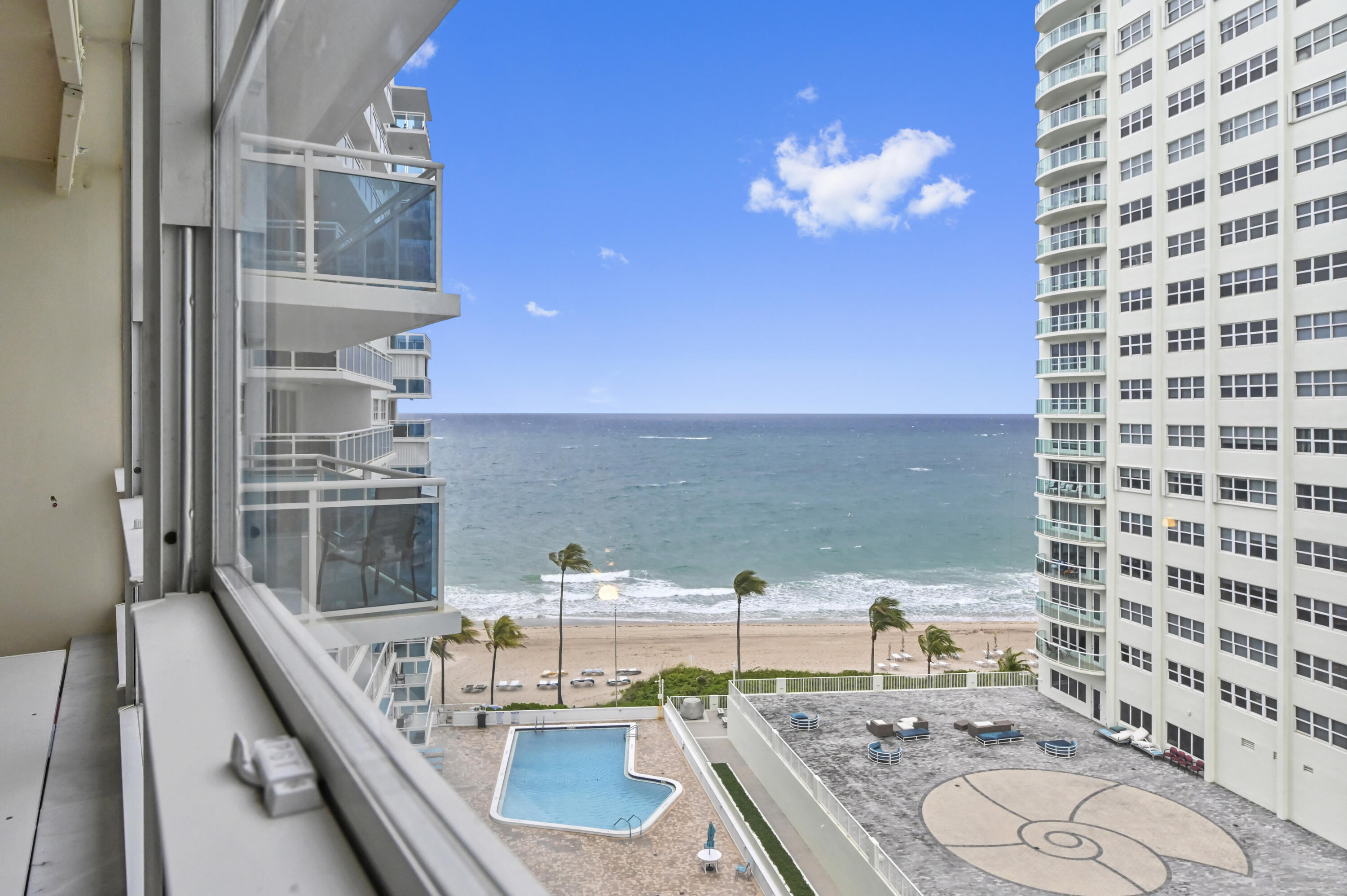 COMMODORE CONDO - Residential