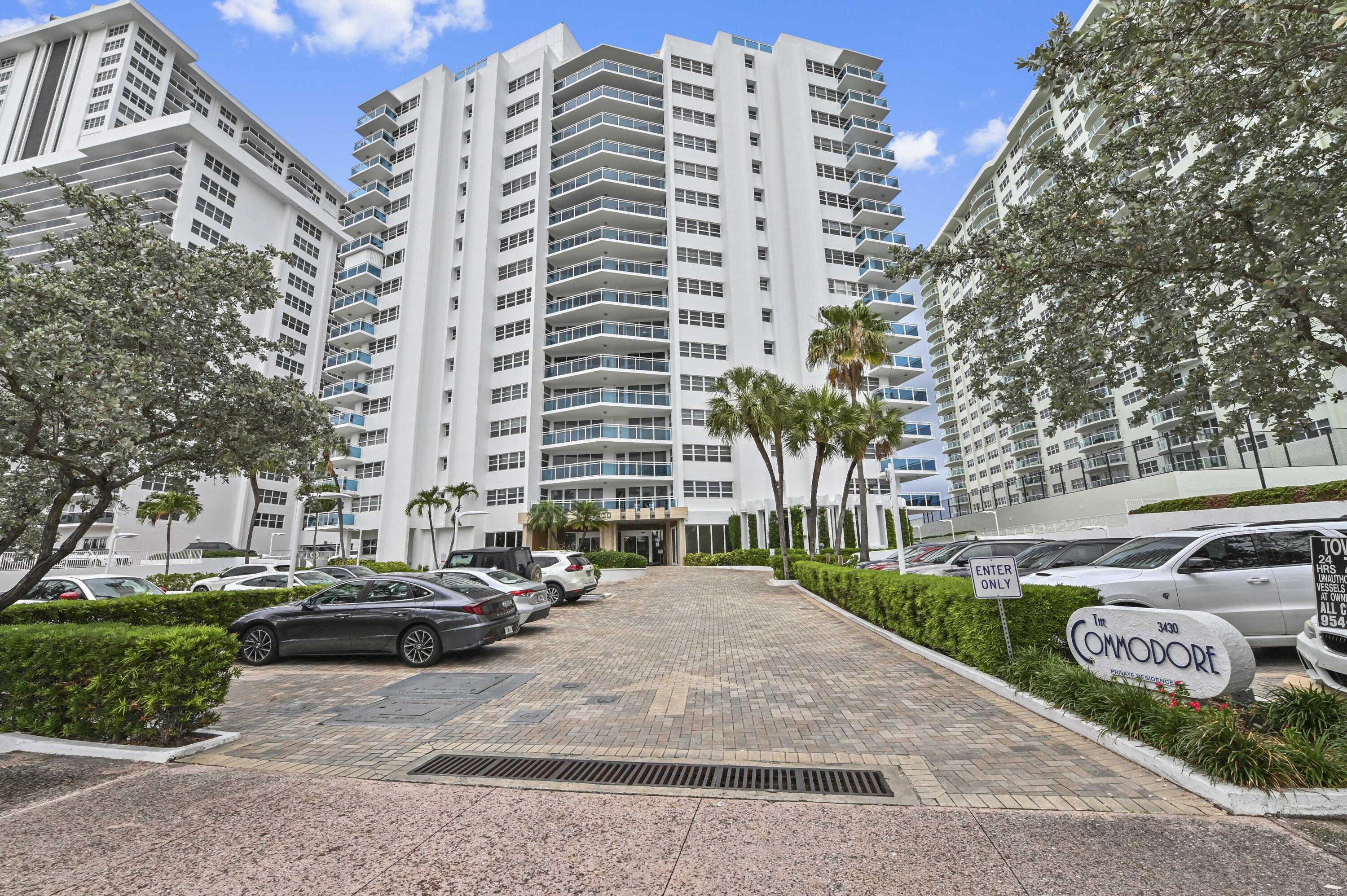 COMMODORE CONDO - Residential