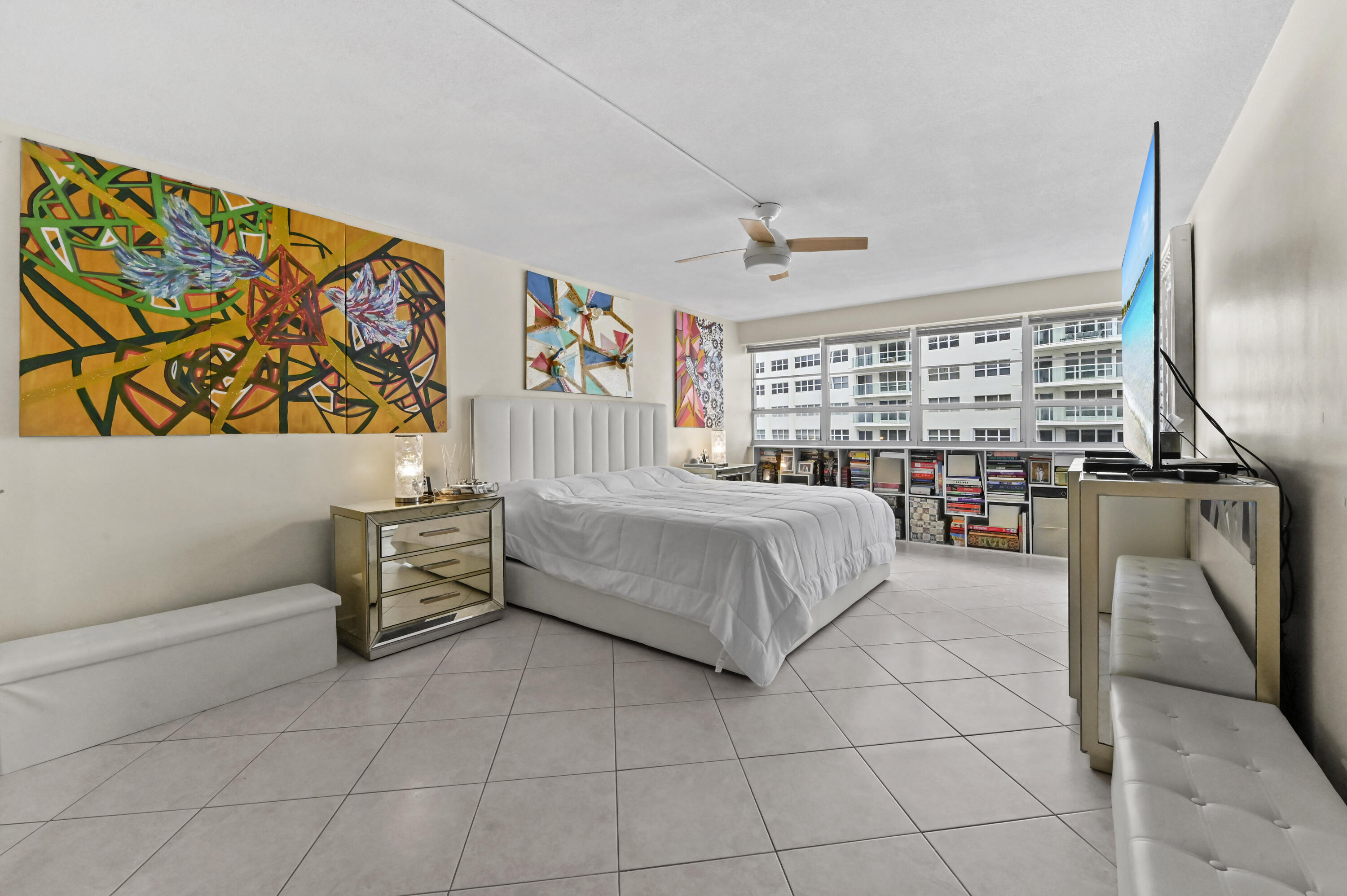 COMMODORE CONDO - Residential