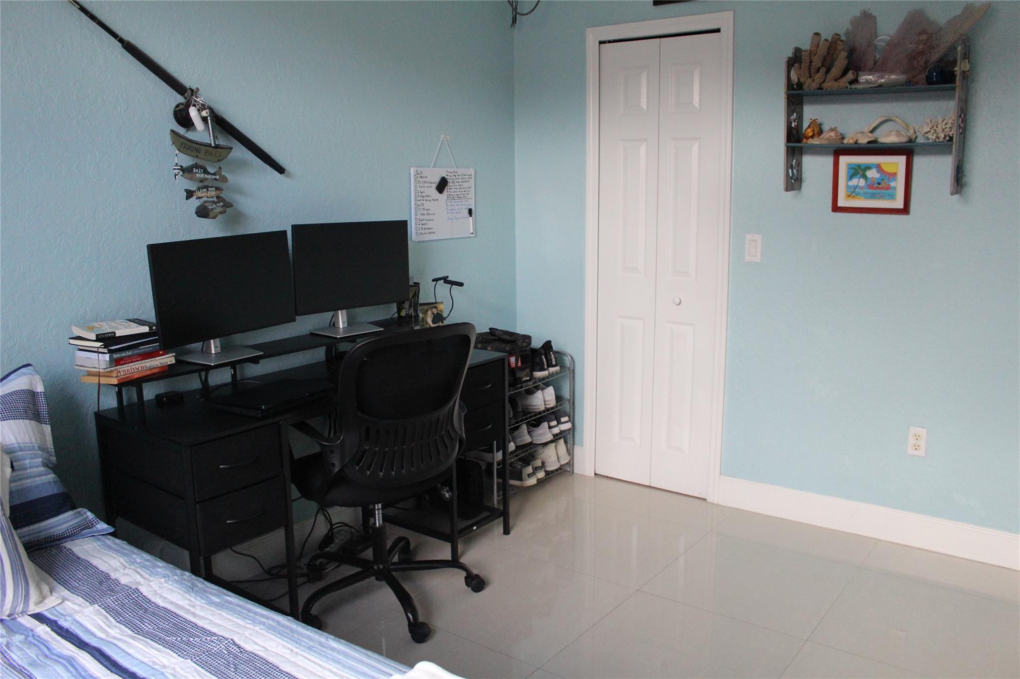 EDEN LAKE ESTATES - Residential