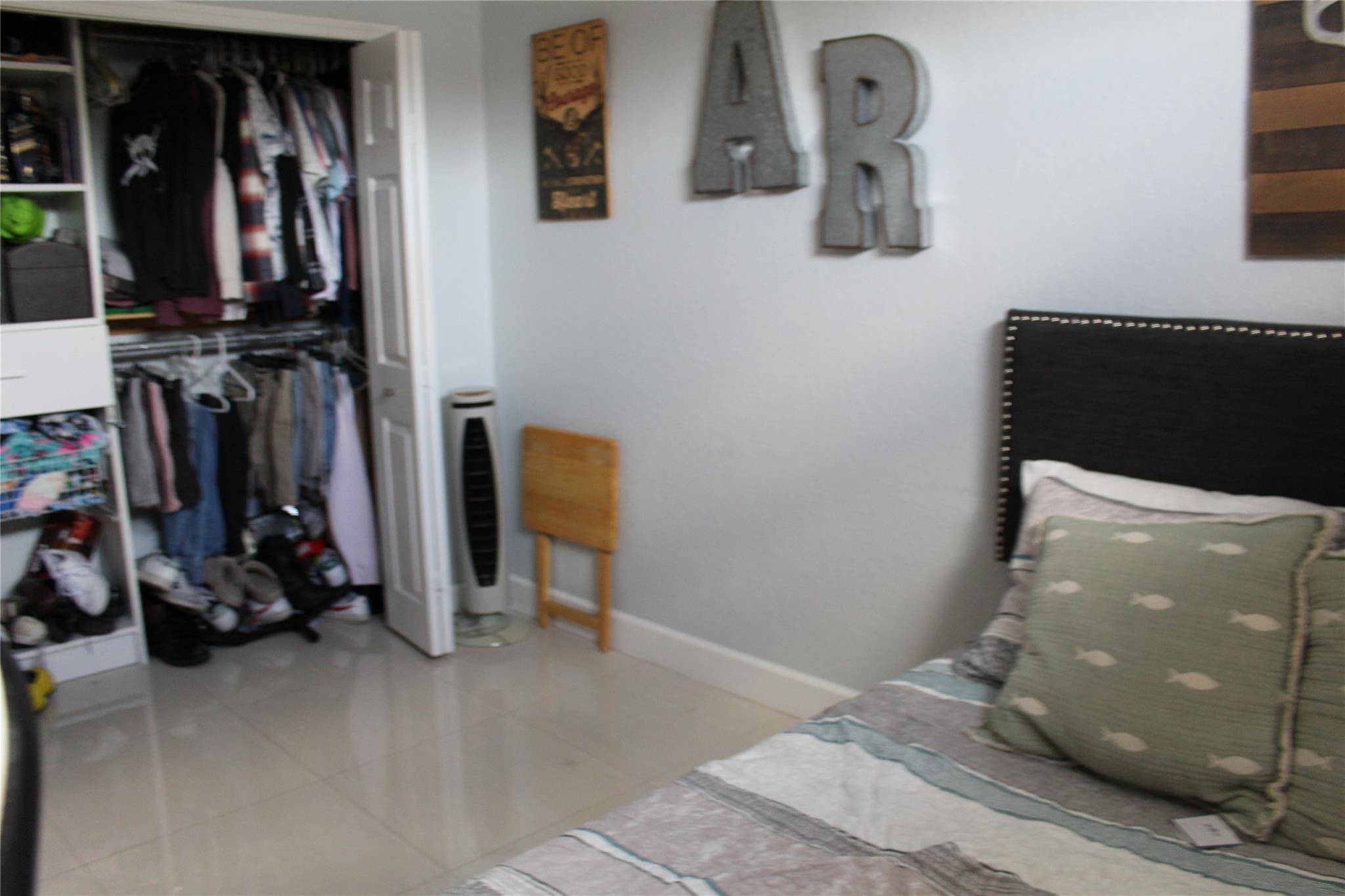 EDEN LAKE ESTATES - Residential