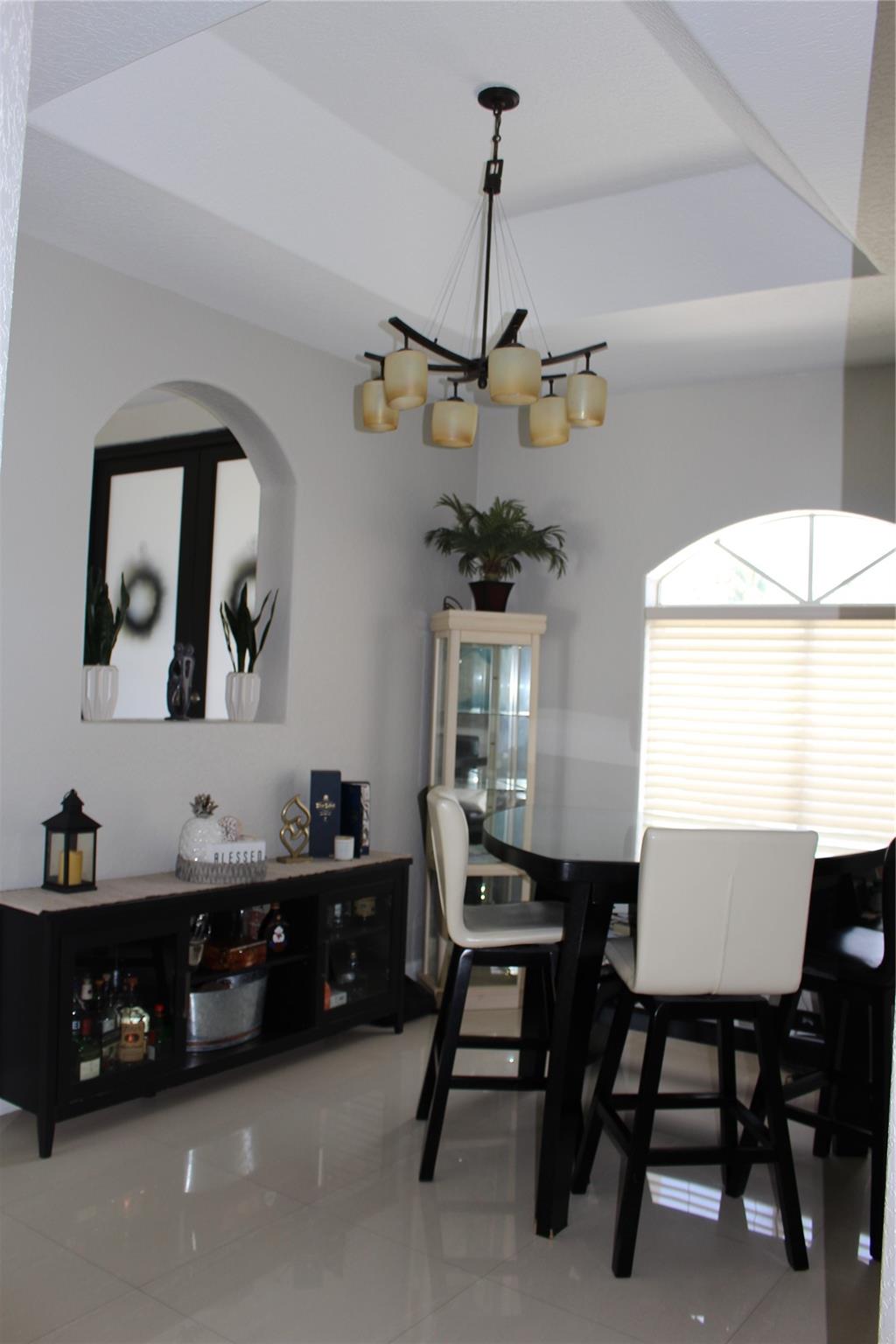 EDEN LAKE ESTATES - Residential