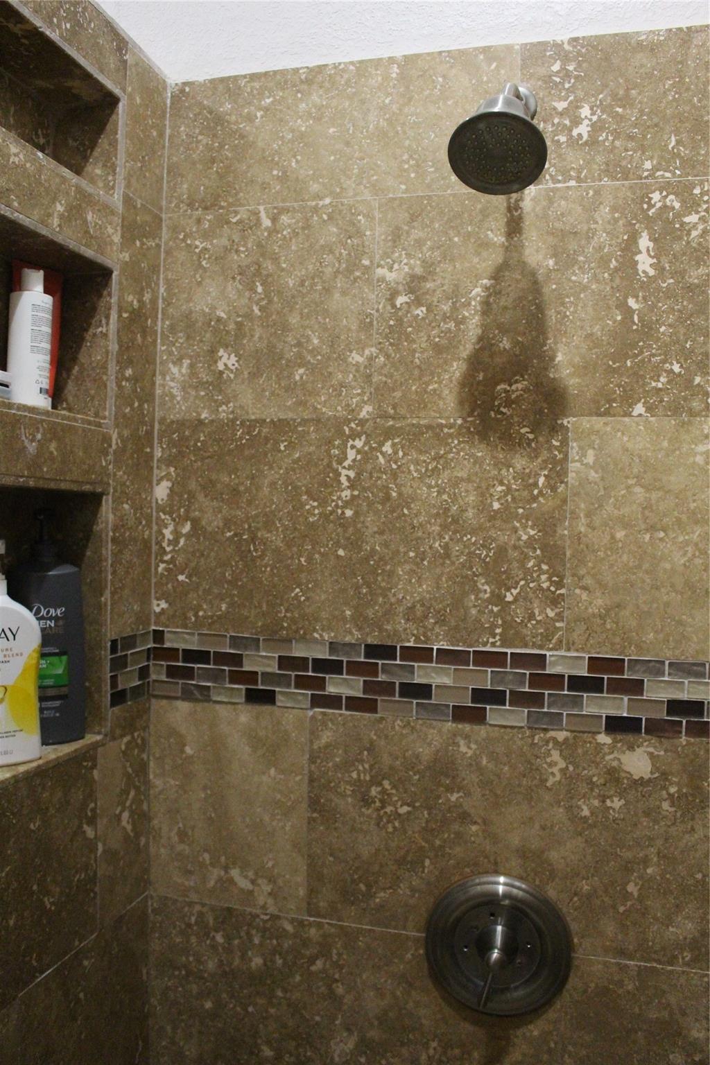 EDEN LAKE ESTATES - Residential