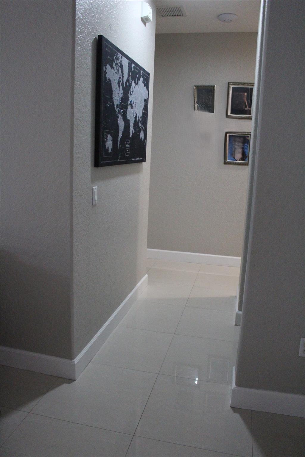 EDEN LAKE ESTATES - Residential