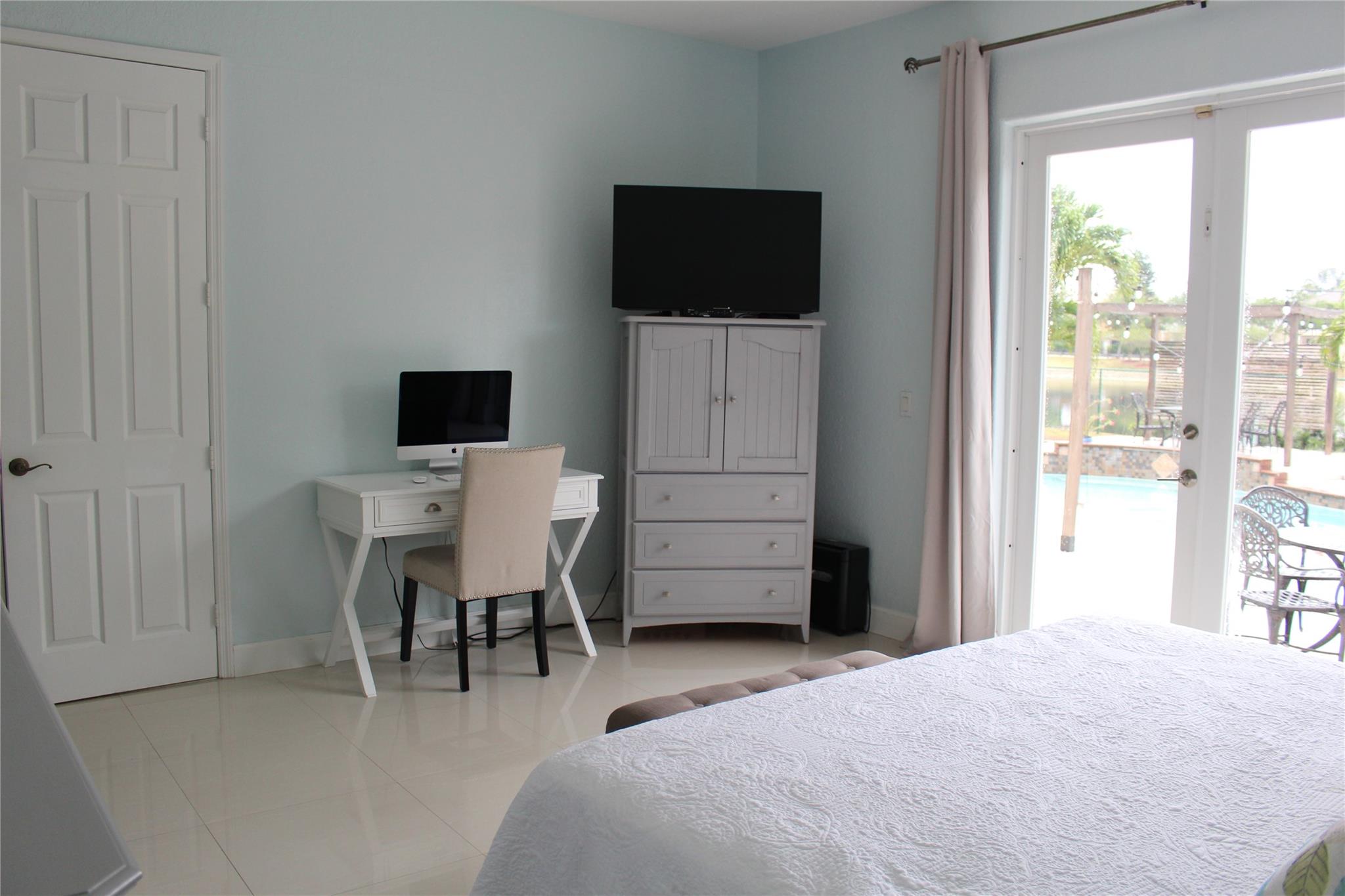 EDEN LAKE ESTATES - Residential