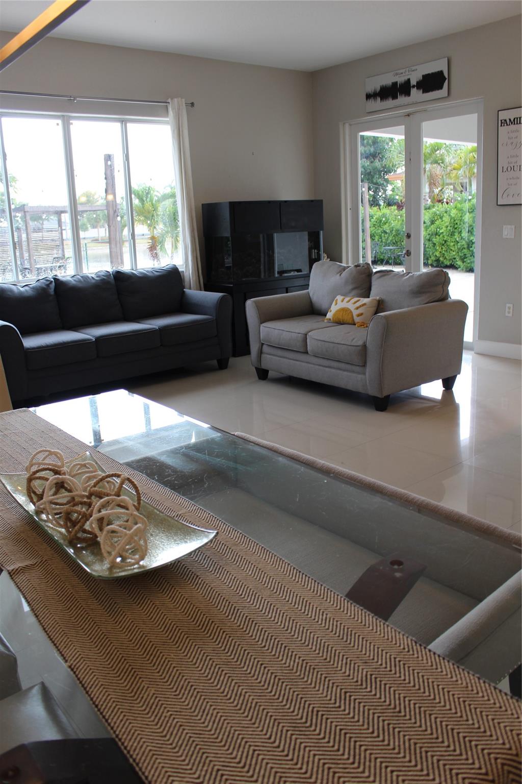 EDEN LAKE ESTATES - Residential