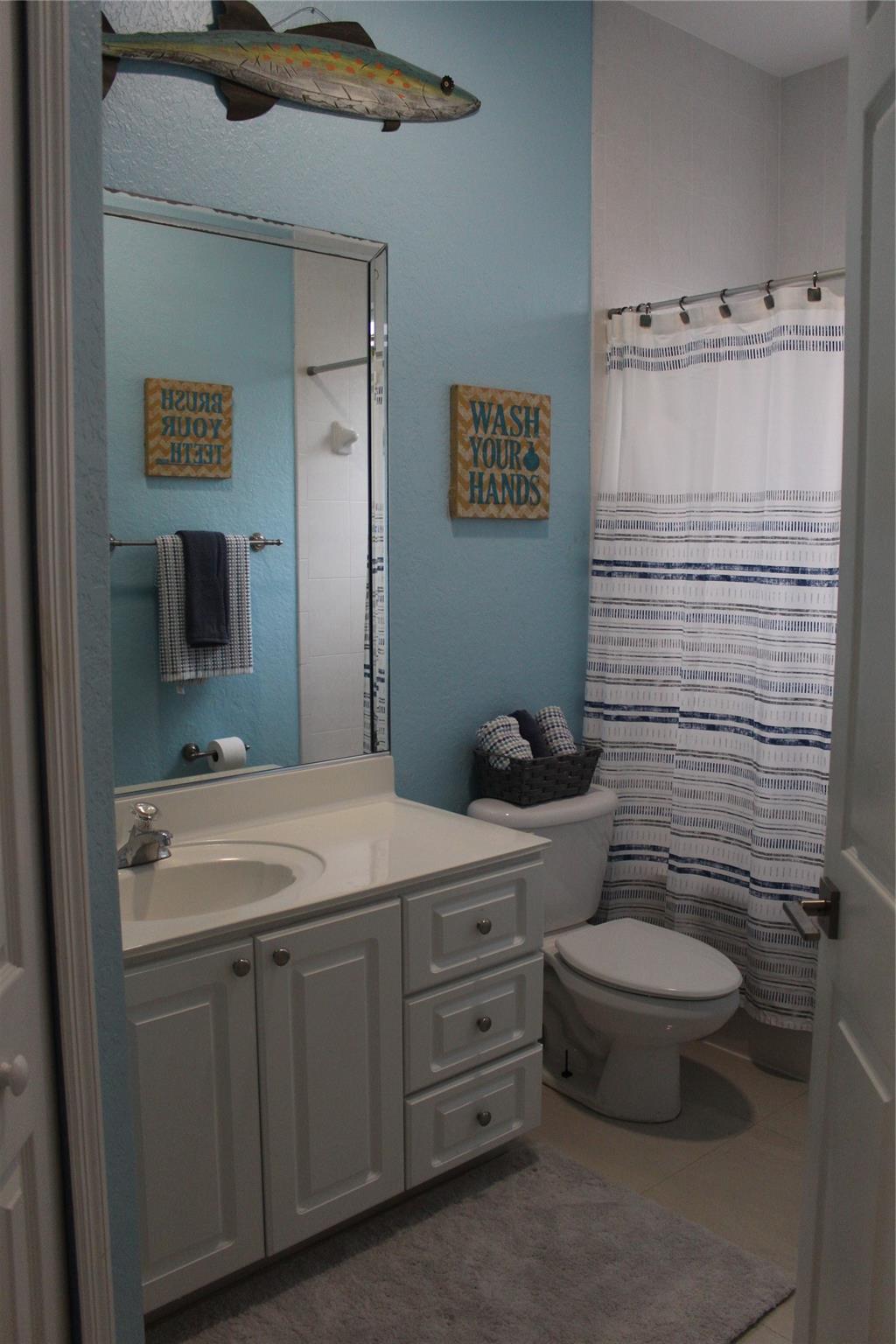 EDEN LAKE ESTATES - Residential