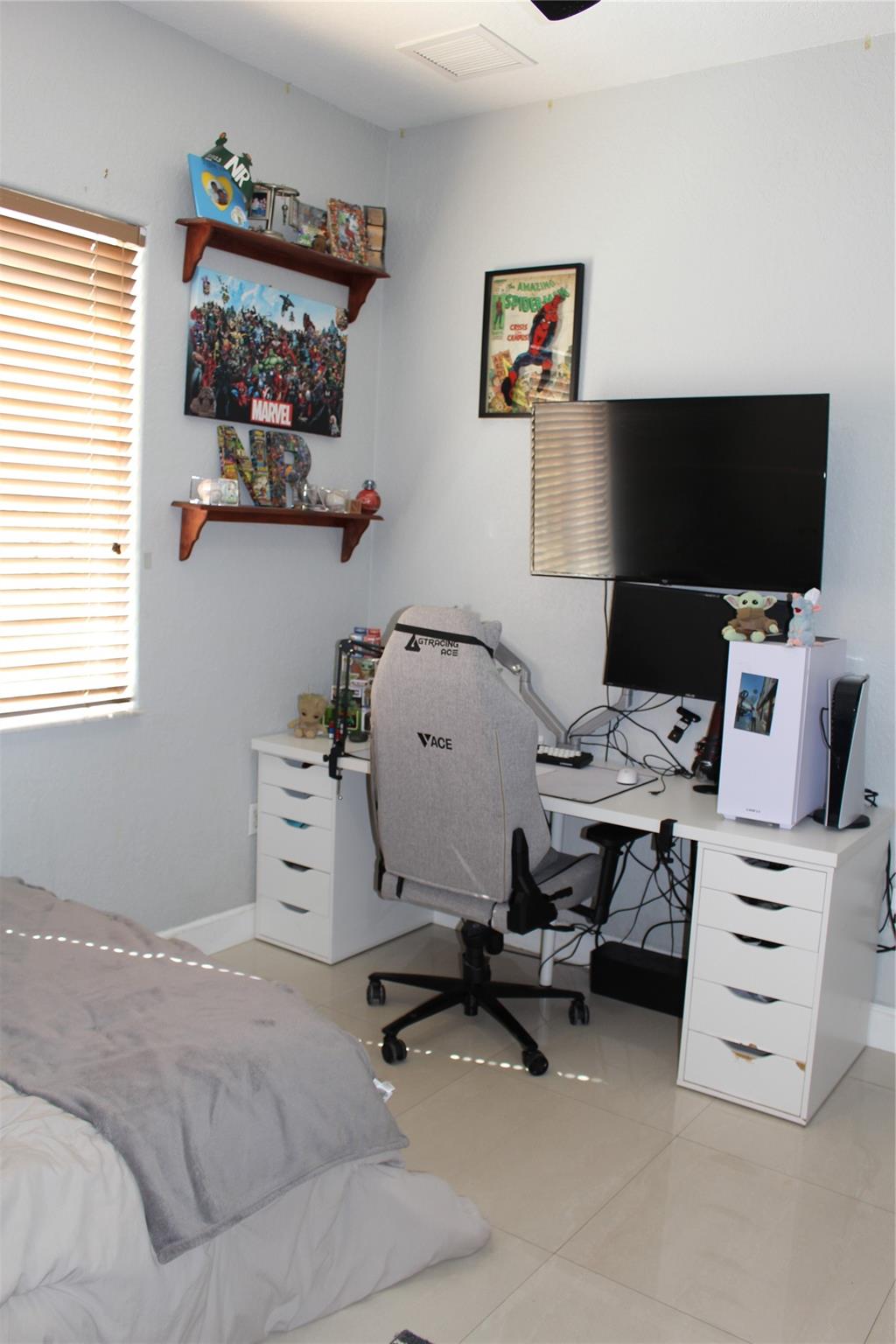 EDEN LAKE ESTATES - Residential