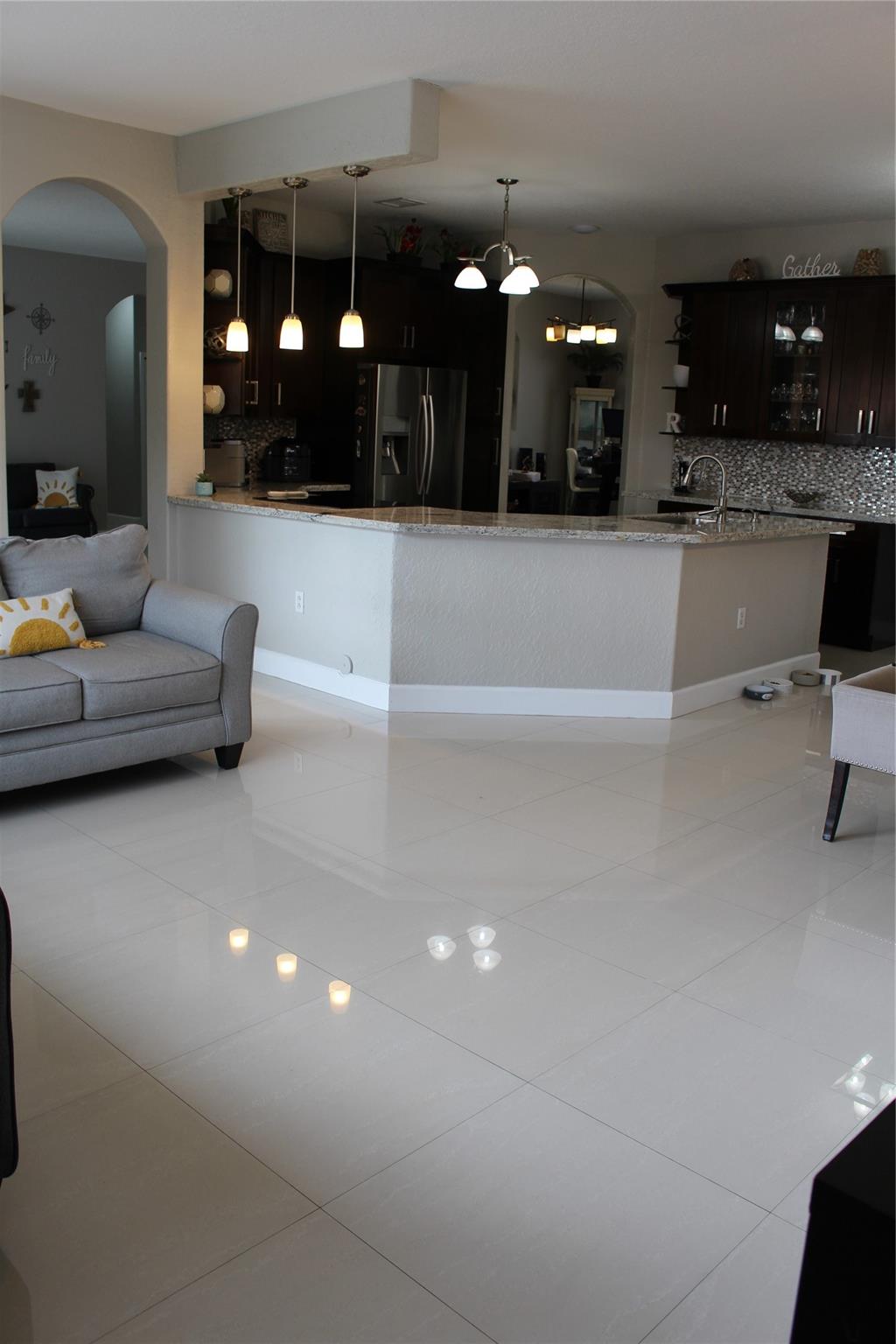 EDEN LAKE ESTATES - Residential