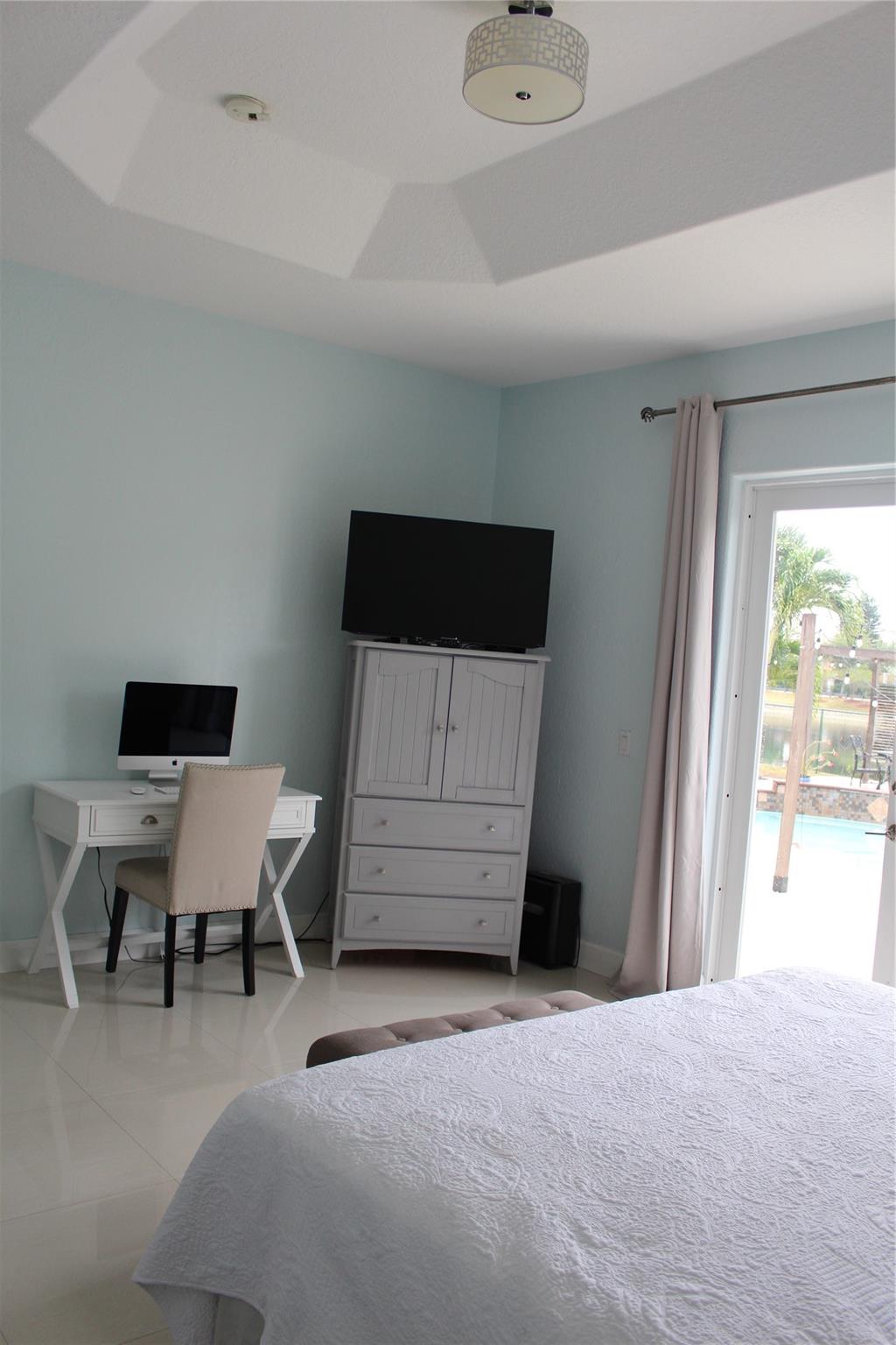 EDEN LAKE ESTATES - Residential