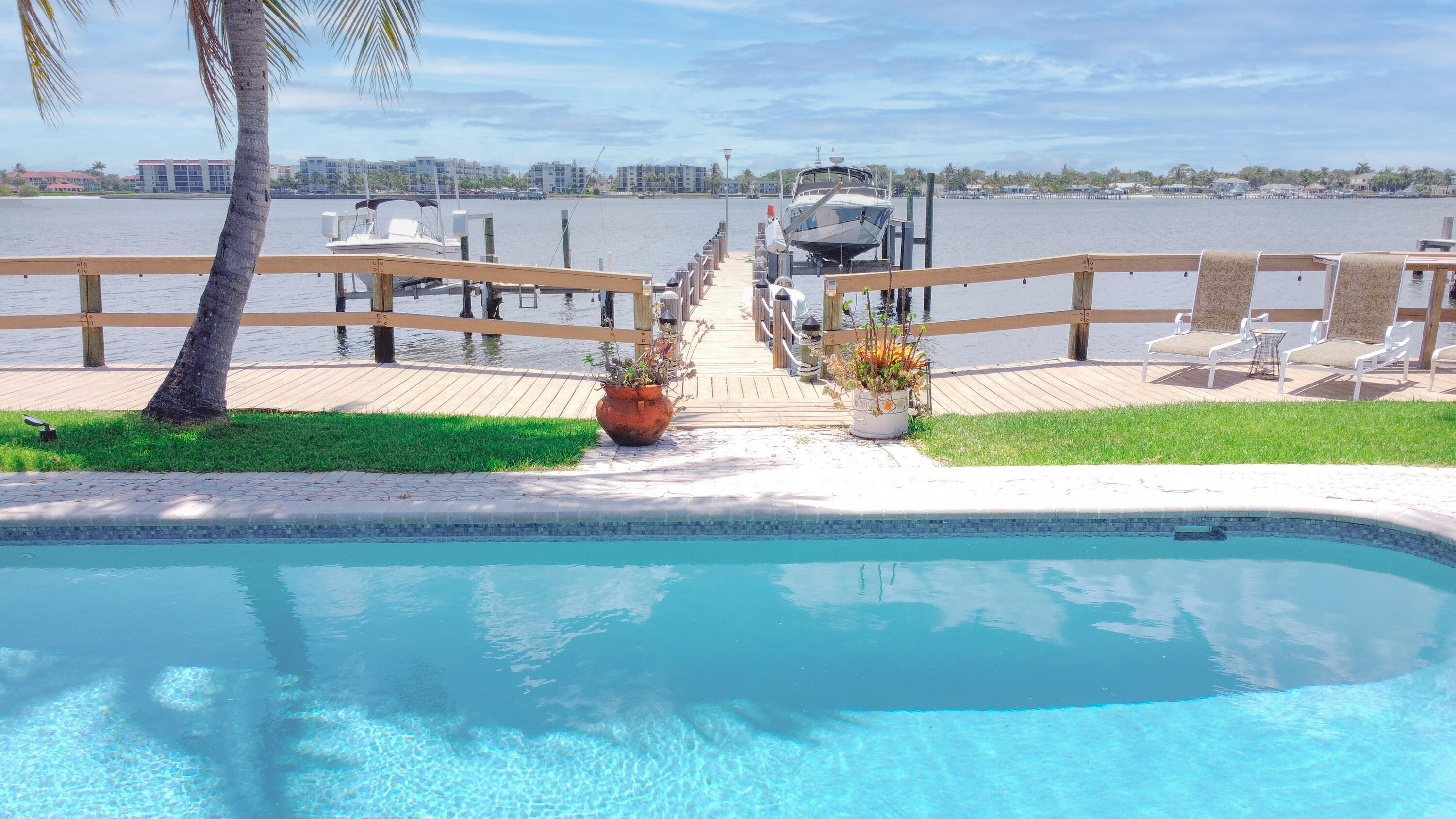 POINT MANALAPAN 8 - Residential