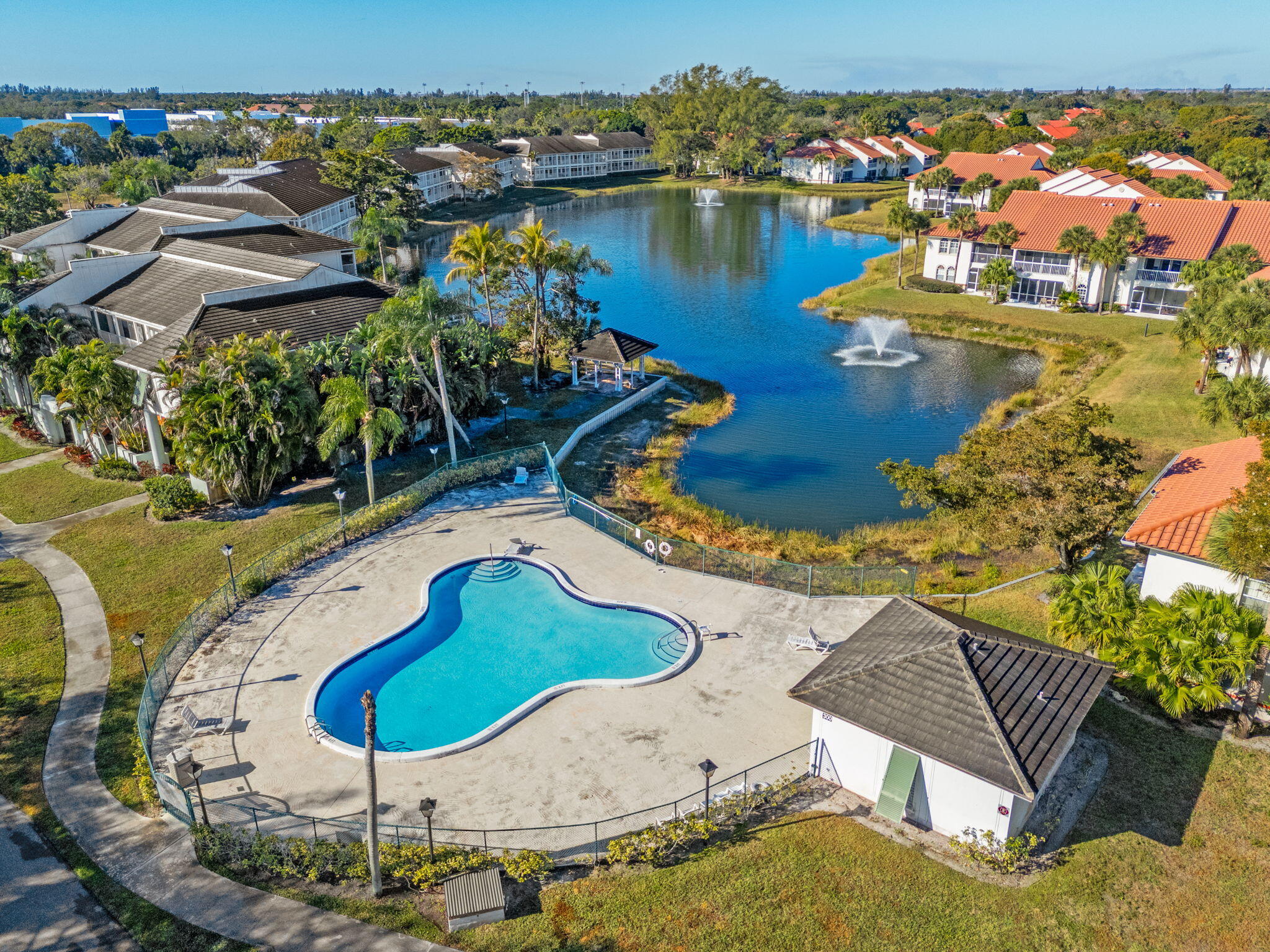 CYPRESS POINT CONDO - Residential Lease