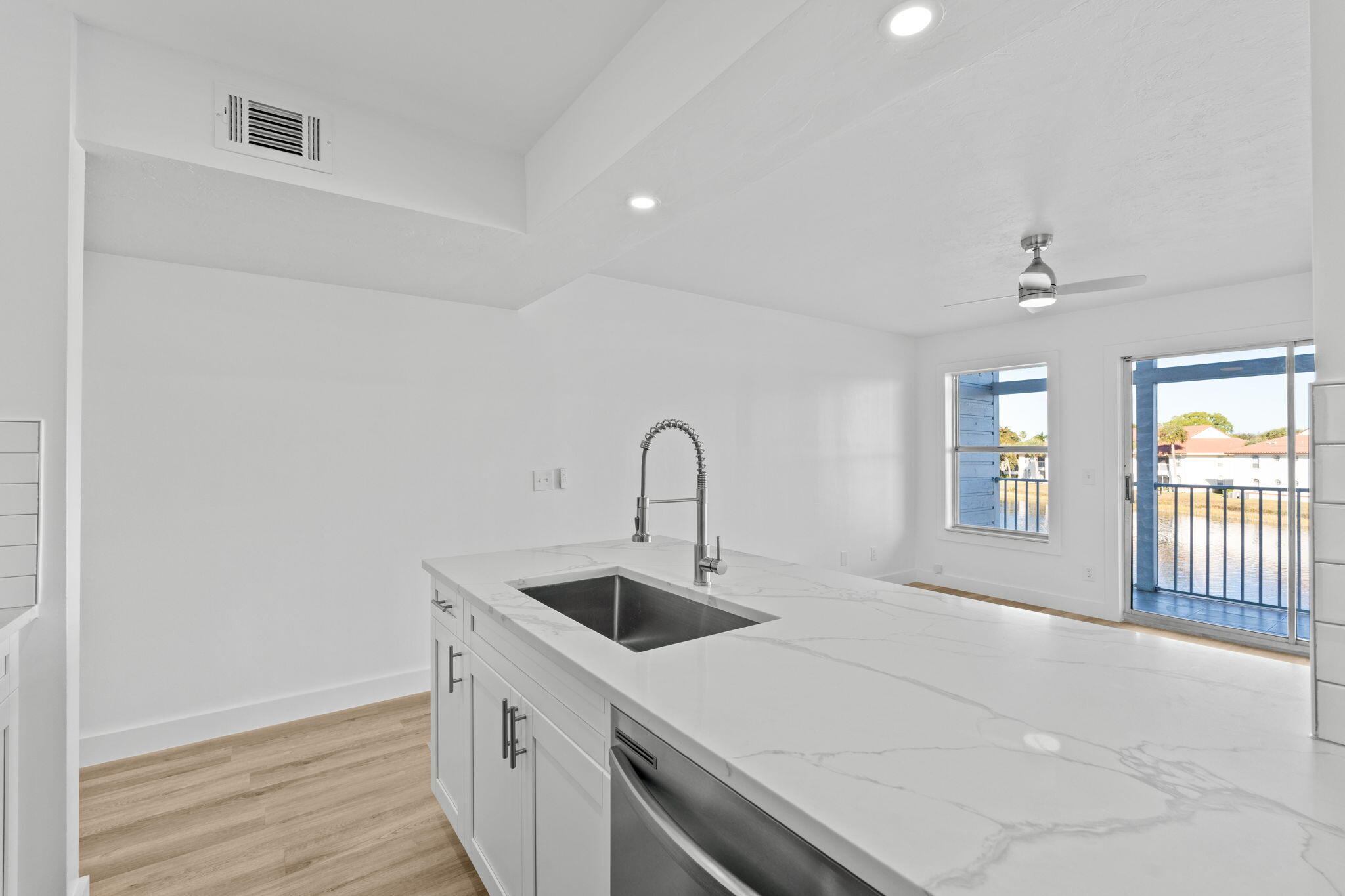 CYPRESS POINT CONDO - Residential Lease