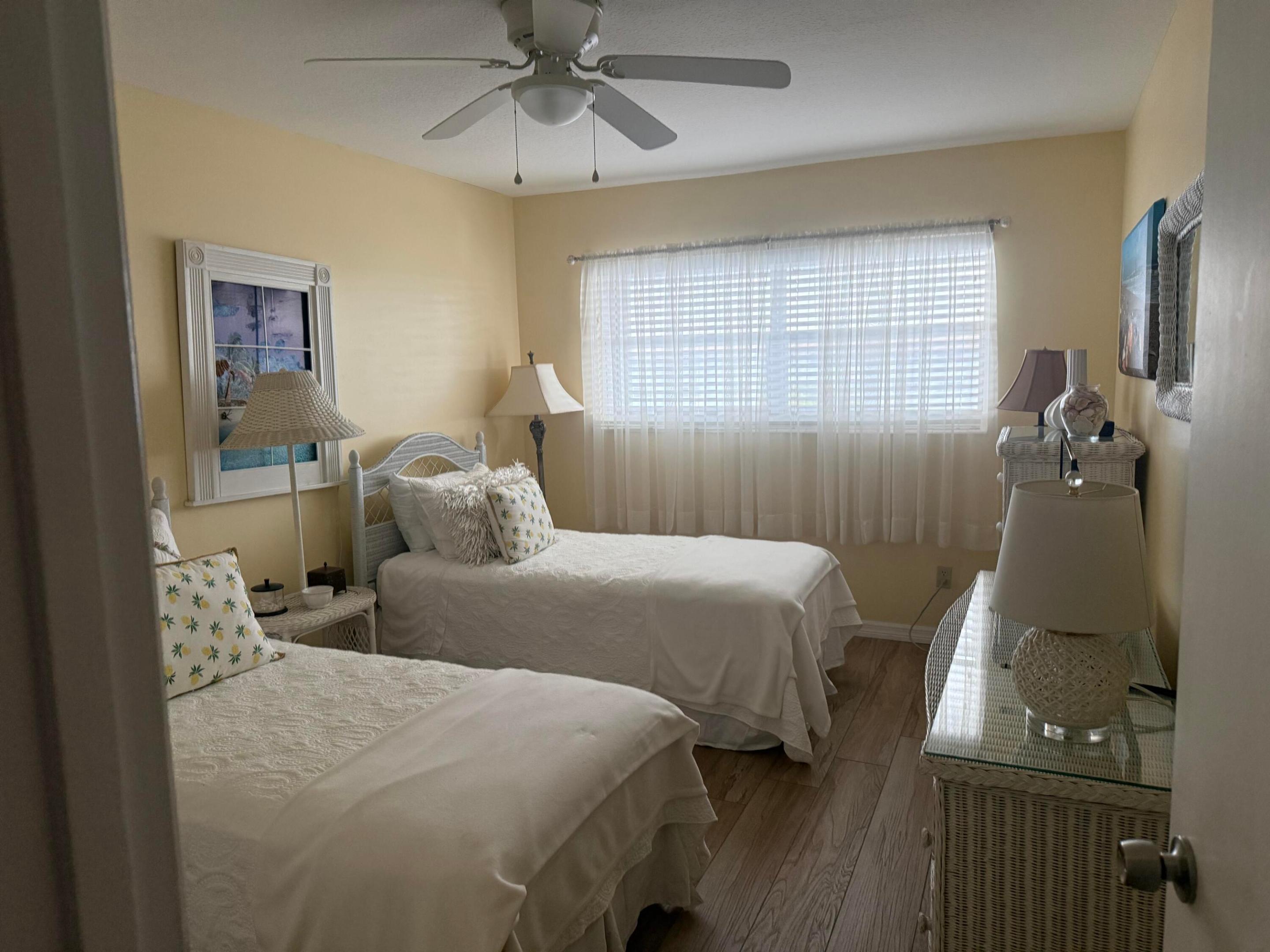 SHORE CLUB APTS. - Residential