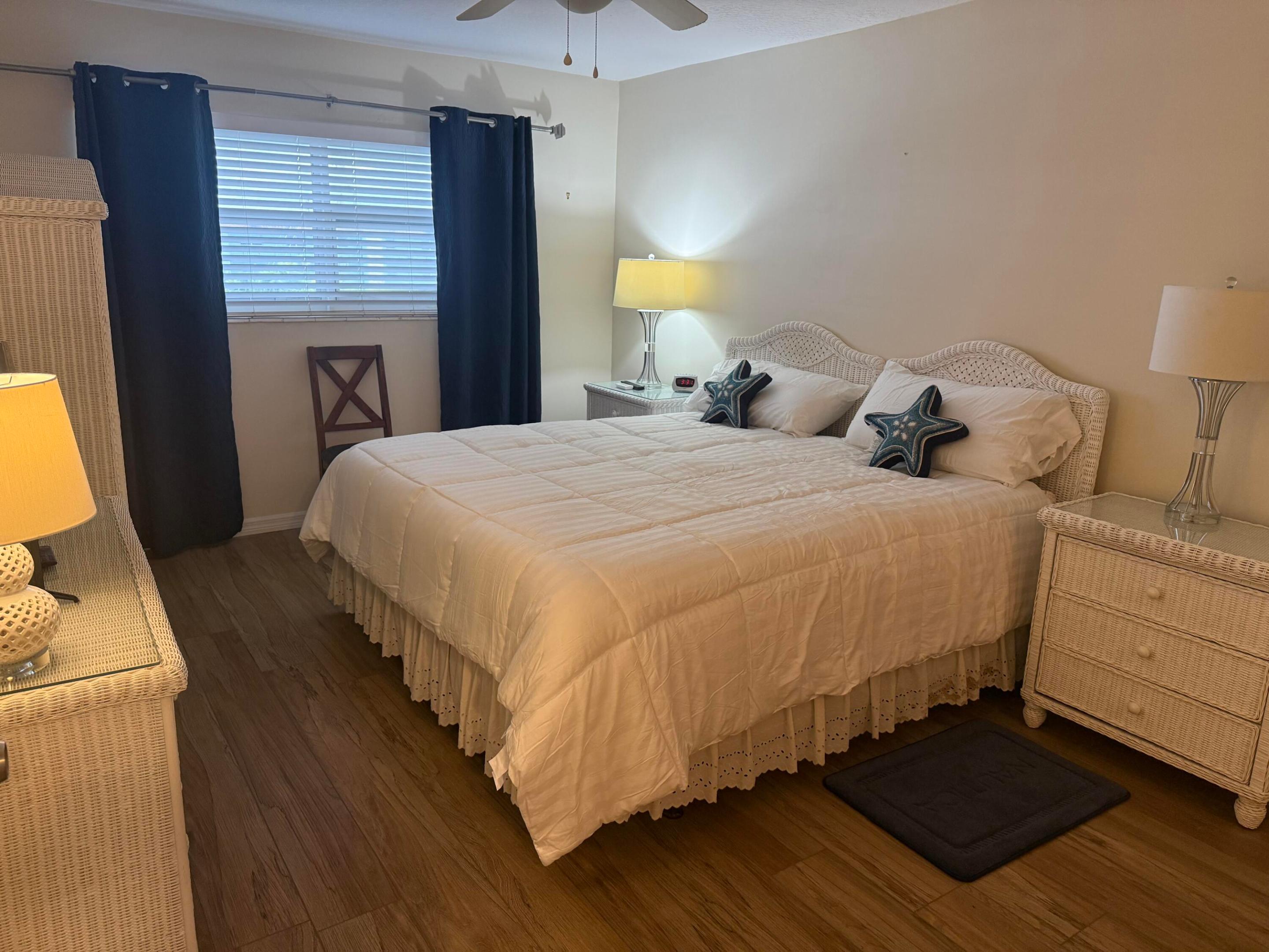 SHORE CLUB APTS. - Residential