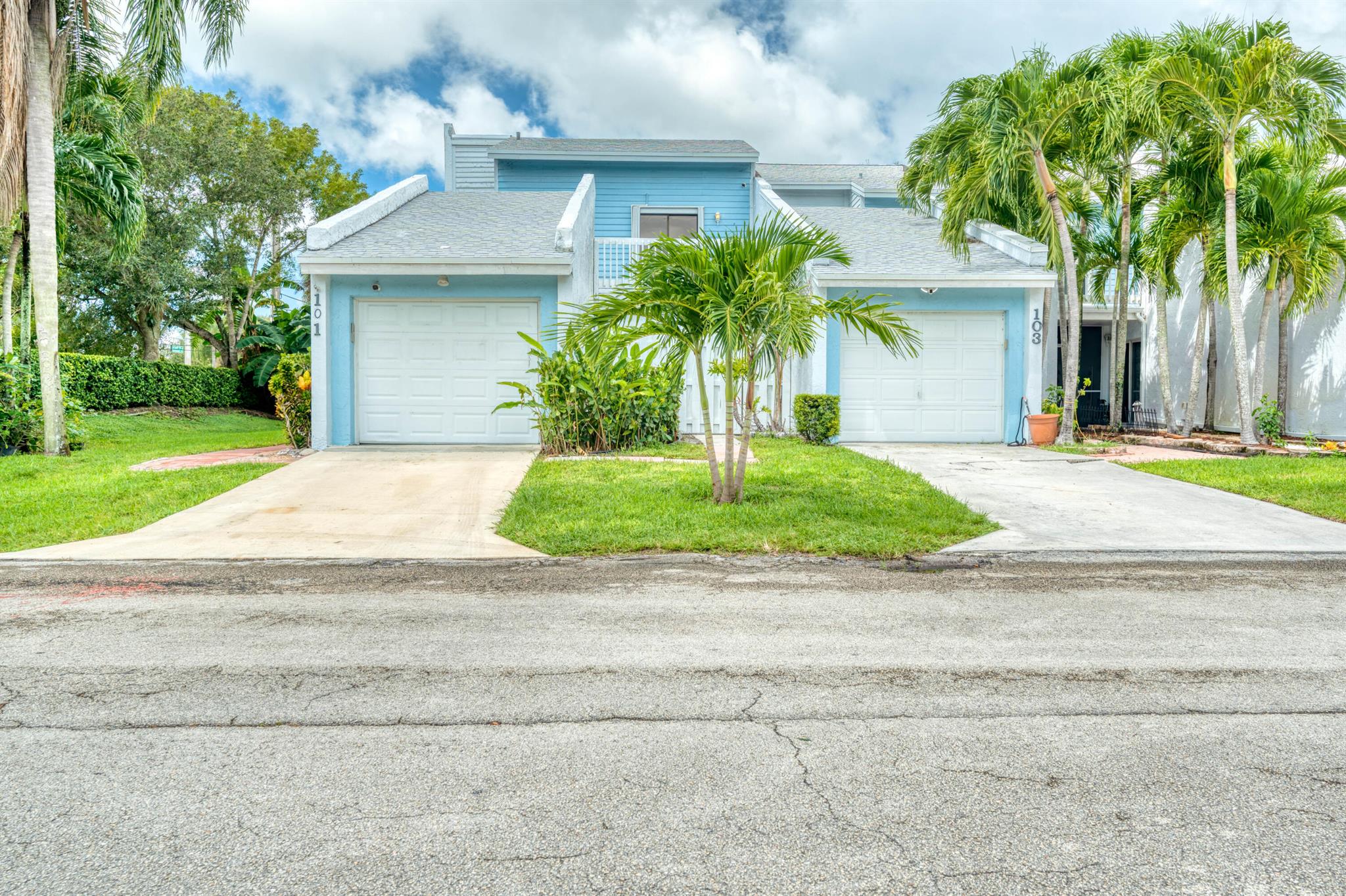 Welcome to this beautiful townhouse in Royal Palm Beach! This home features 3 bedrooms, 2.5 renovated bathrooms, and a convenient 1 car garage. The master suite is located downstairs, offering both privacy and comfort.Enjoy freshly painted interiors, brand-new tile flooring downstairs, and beautifully renovated bathrooms. The living room features a stunning chandelier that can play music when connected to your phone or TV, creating a delightful ambiance. Plus, the high ceilings and enjoy a spacious loft that overlooks the living area and step out onto the outdoor deck above the patio, perfect for entertaining.The property also boasts a new roof installed in 2023 and is situated on a corner lot, complete with a community pool. This home truly has it all. Schedule your showing today!
