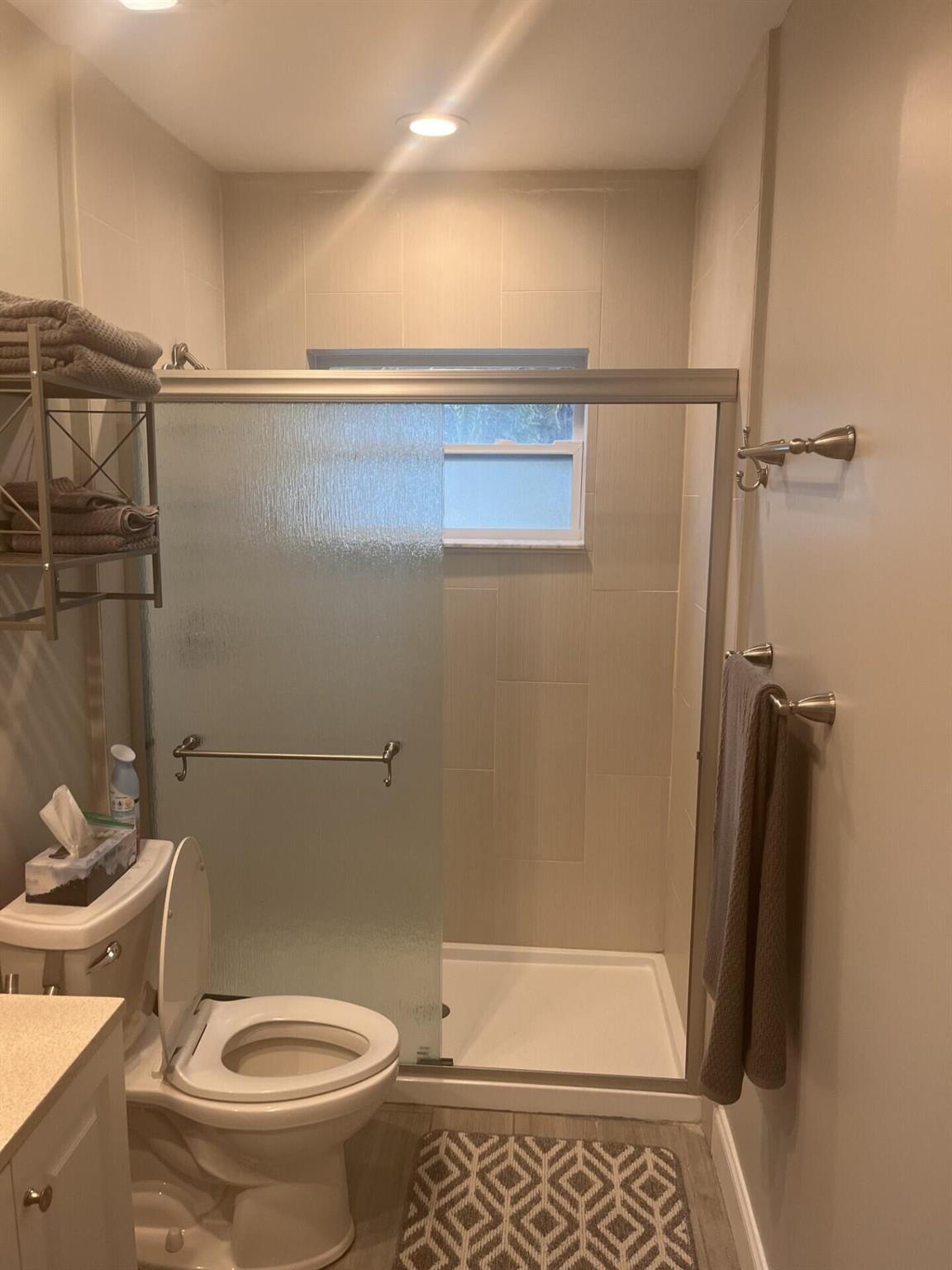 TROPIC PALMS 1 - Residential Lease