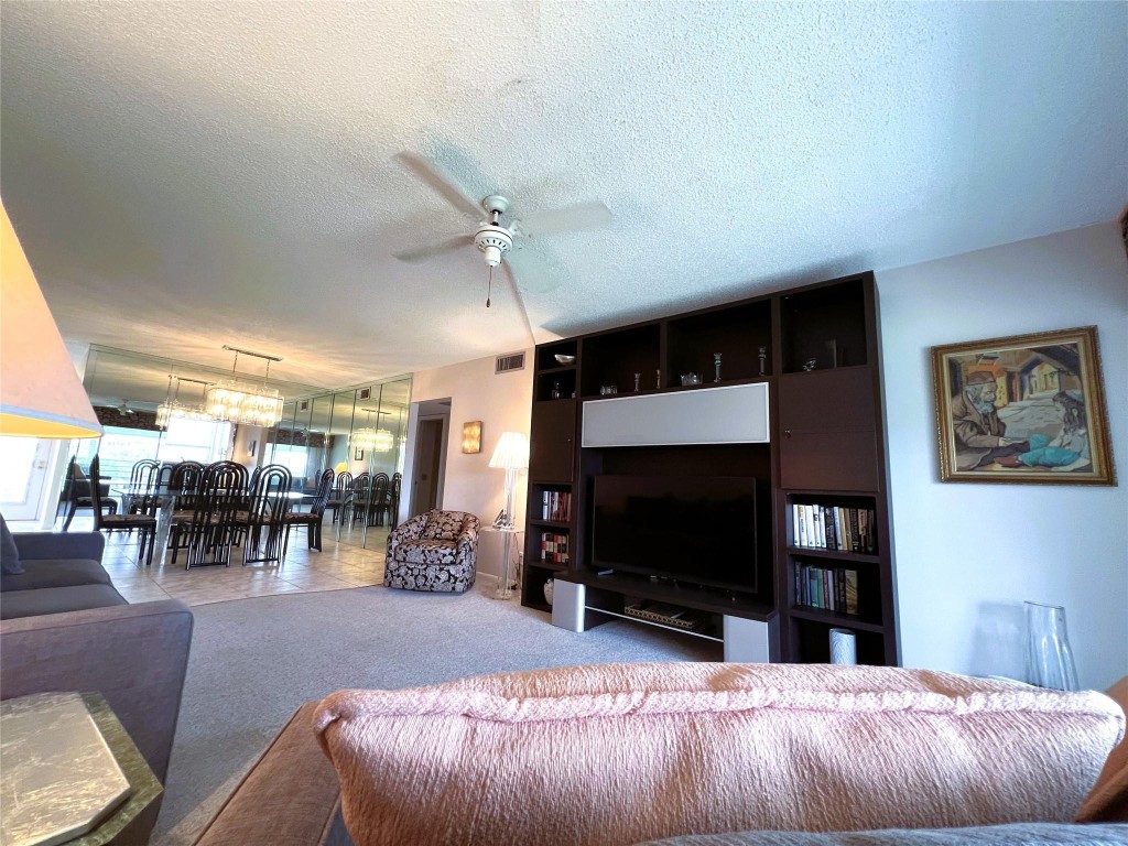 2902 Victoria Circle E-3