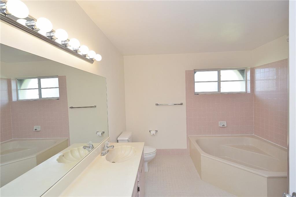 The Crossbow 131-11 B - Residential