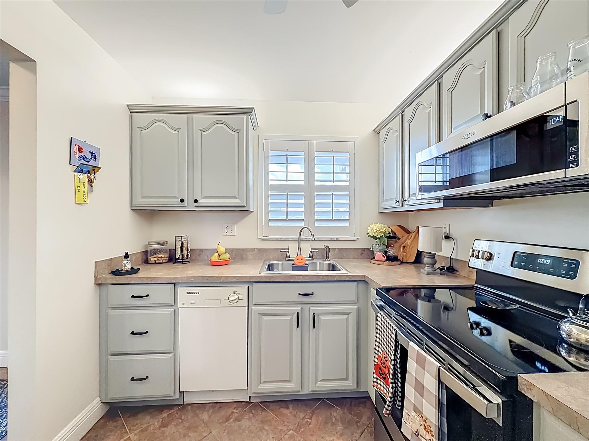 ROYAL PARK GARDENS - Residential