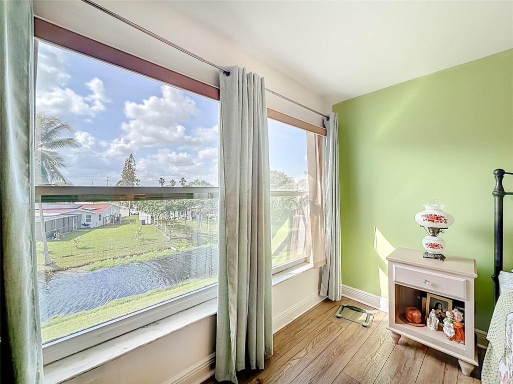 ROYAL PARK GARDENS - Residential