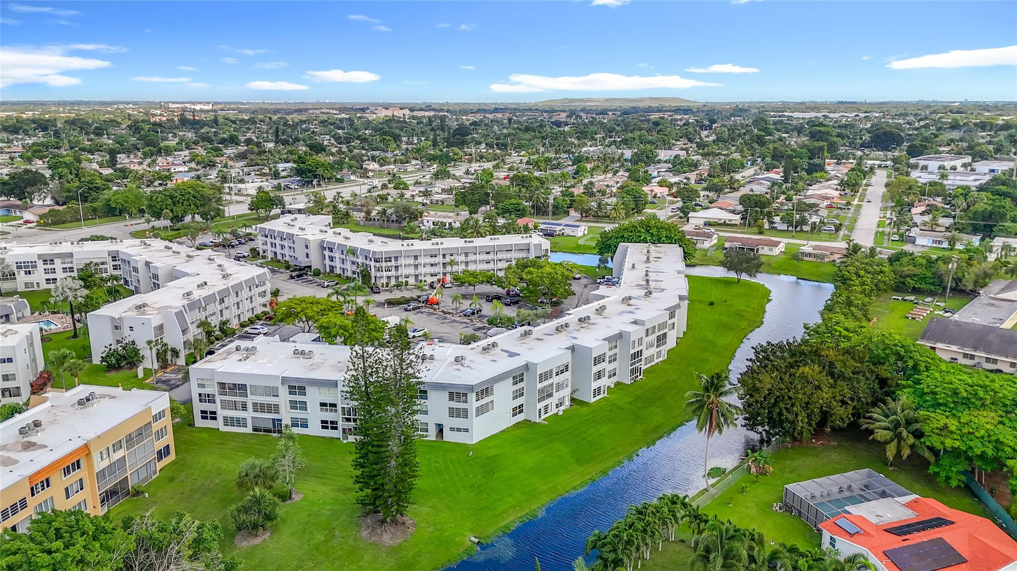 ROYAL PARK GARDENS - Residential