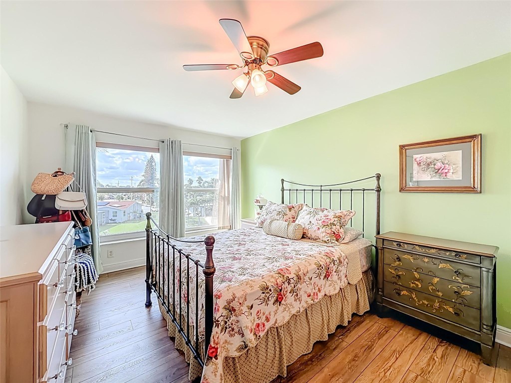 ROYAL PARK GARDENS - Residential