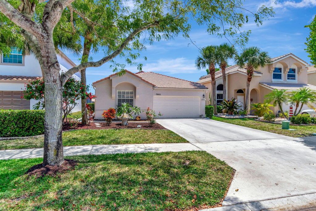 Photo of 7865 Rockport Circle, Lake Worth, FL 33467 (MLS # R10985384)