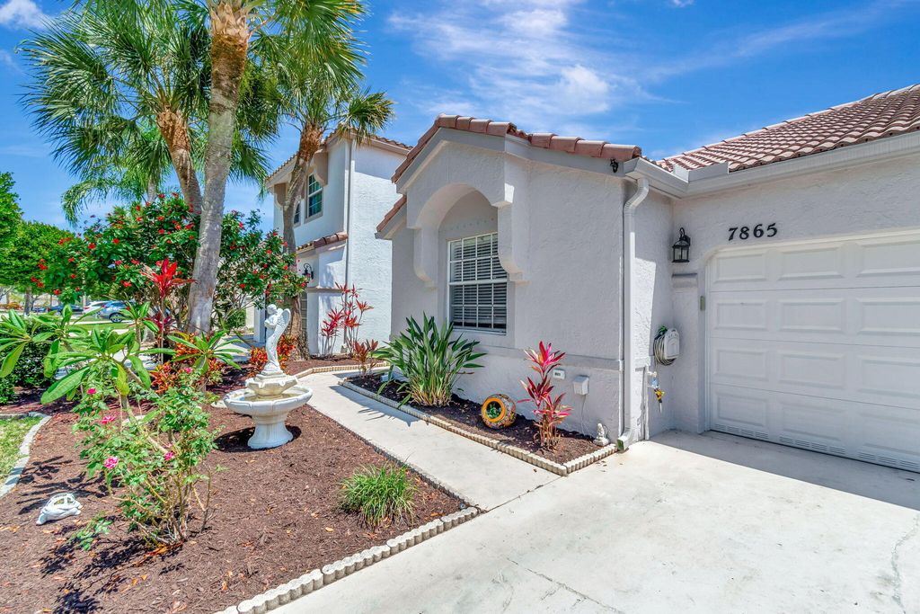 Photo of 7865 Rockport Circle, Lake Worth, FL 33467 (MLS # R10985384)