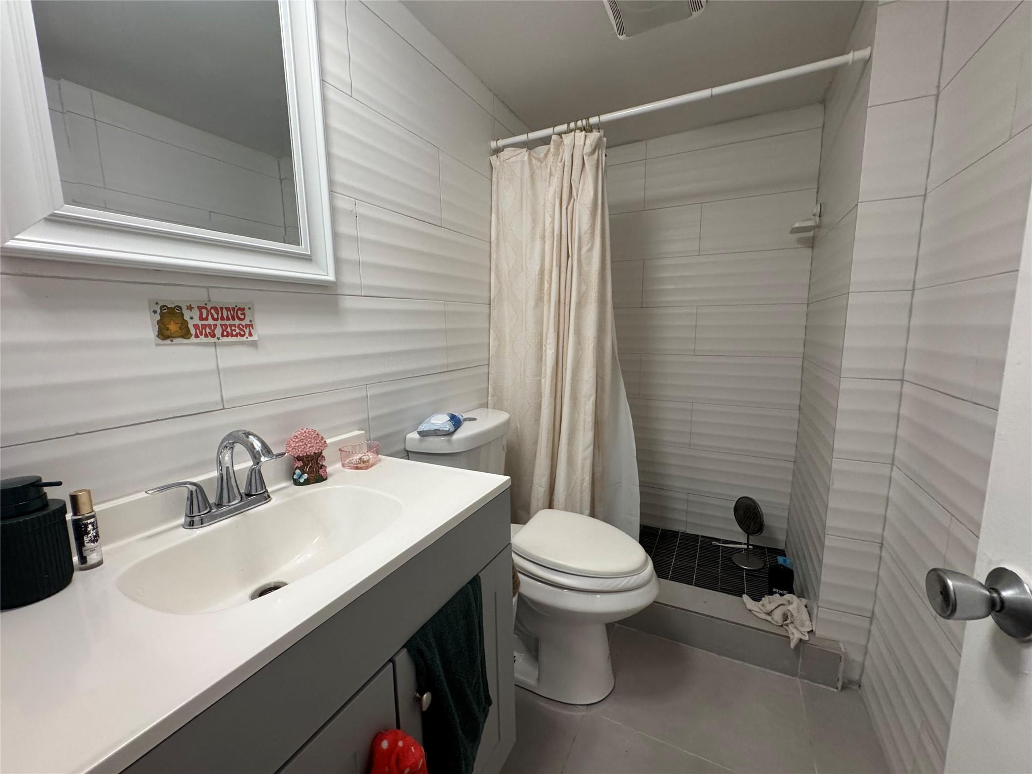Poinciana #10 Pine Island - Residential Lease