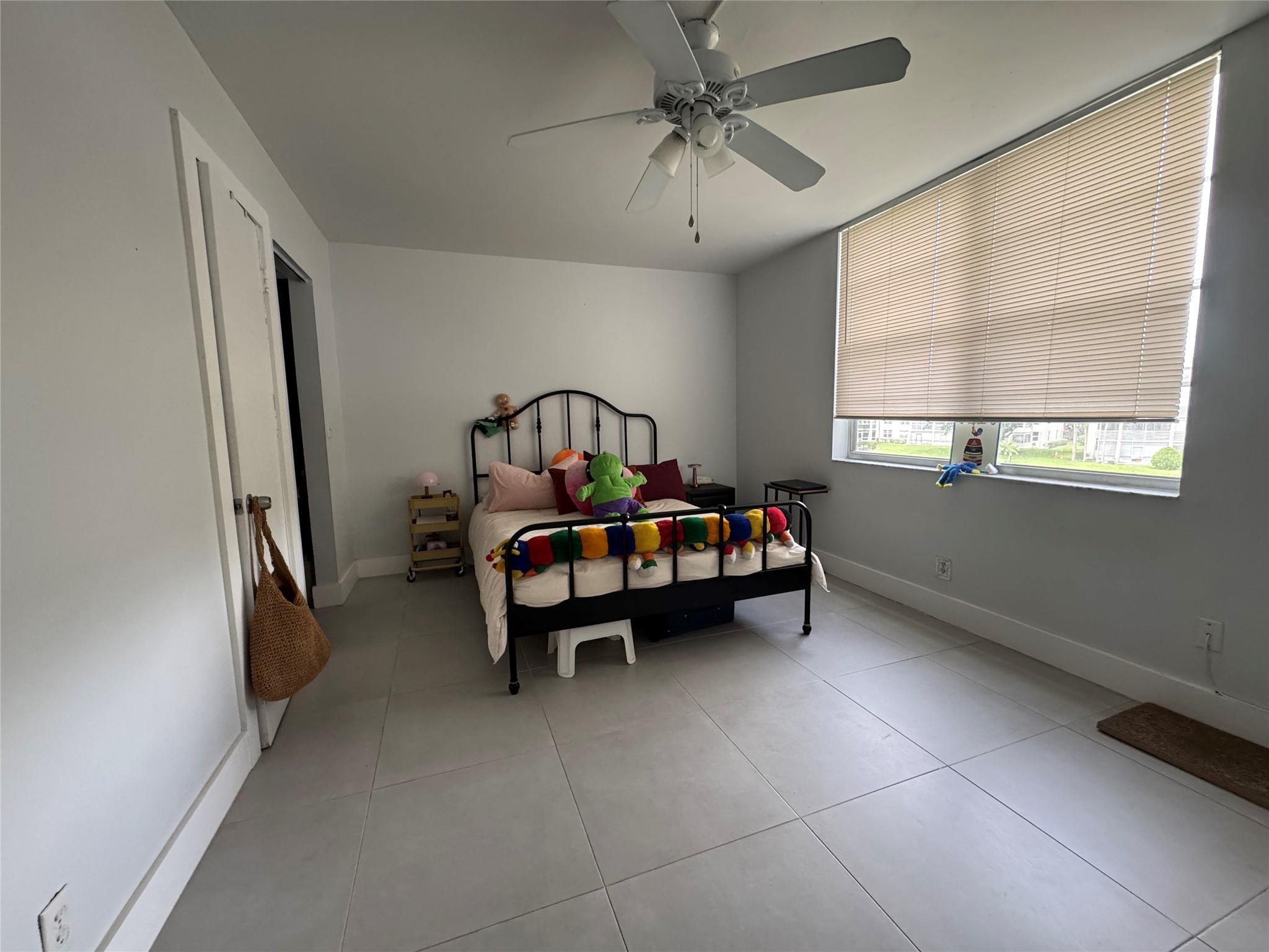 Poinciana #10 Pine Island - Residential Lease