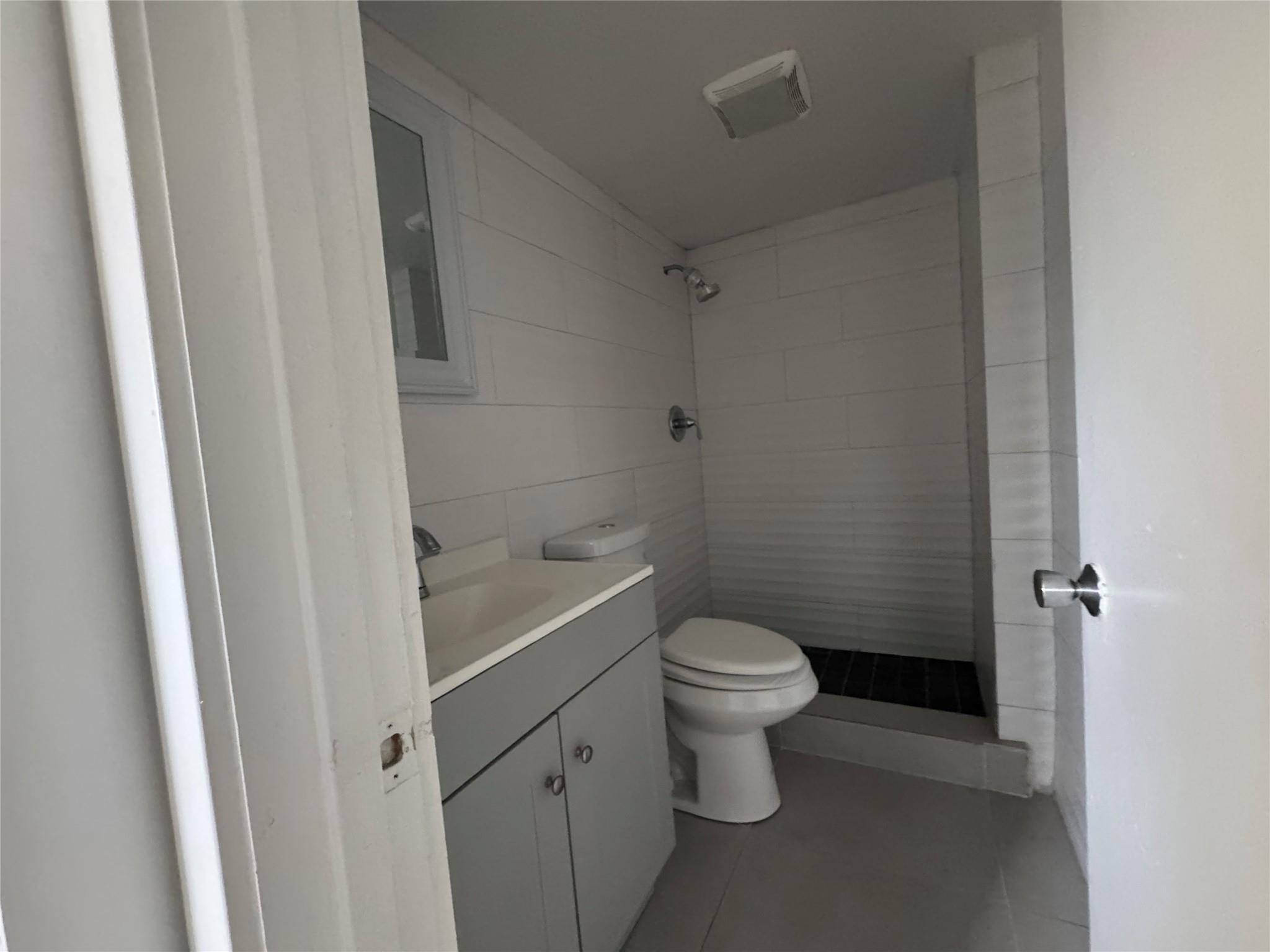 Poinciana #10 Pine Island - Residential Lease