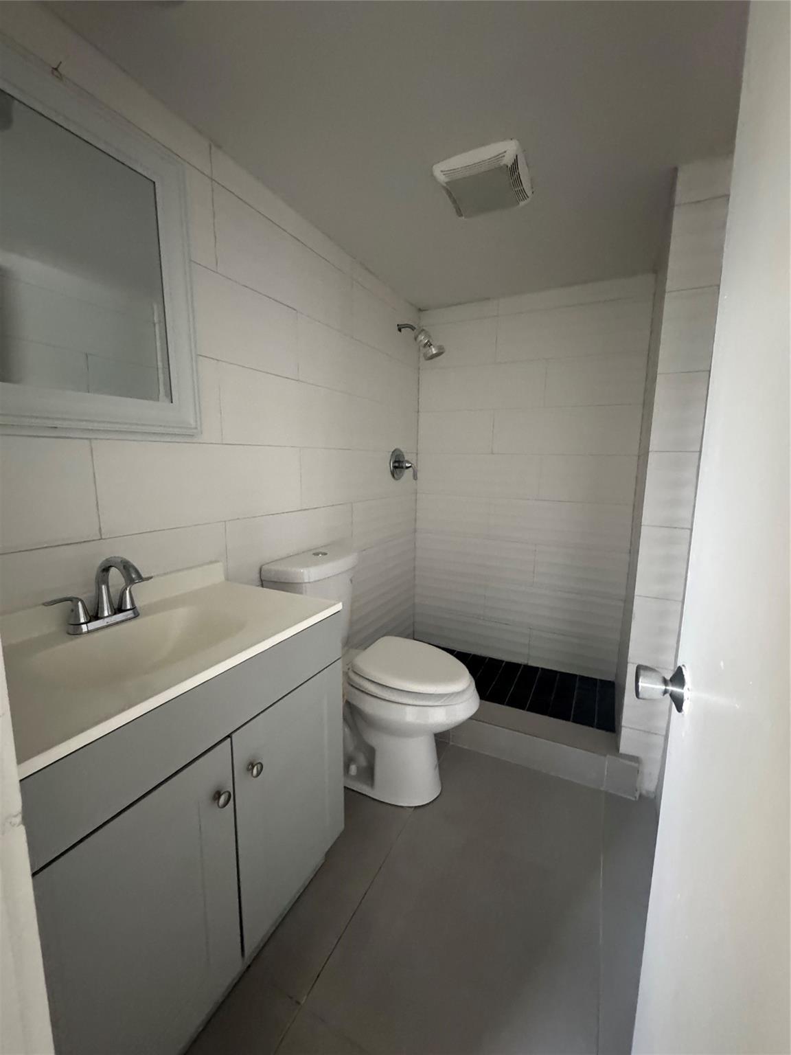 Poinciana #10 Pine Island - Residential Lease
