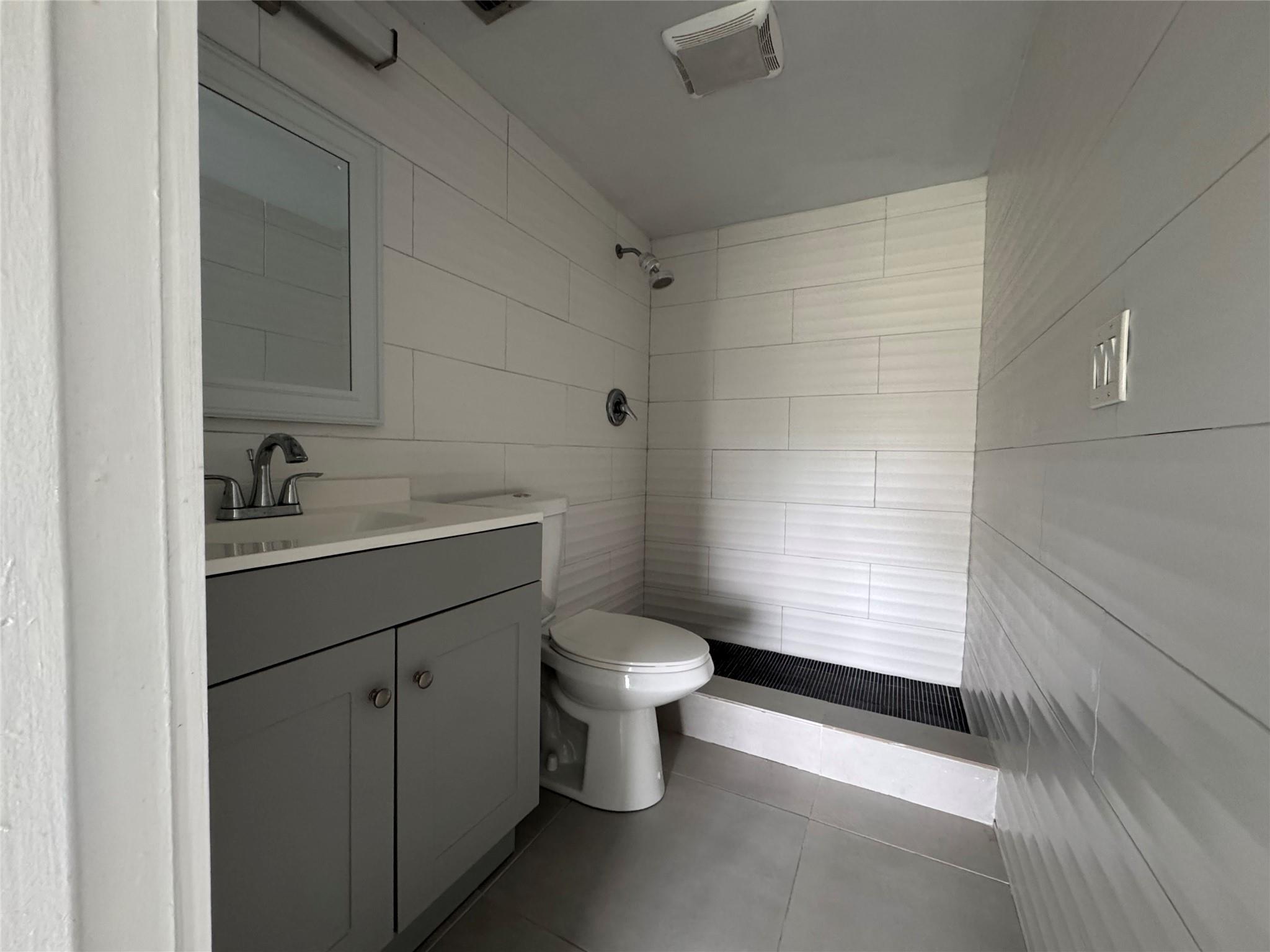 Poinciana #10 Pine Island - Residential Lease