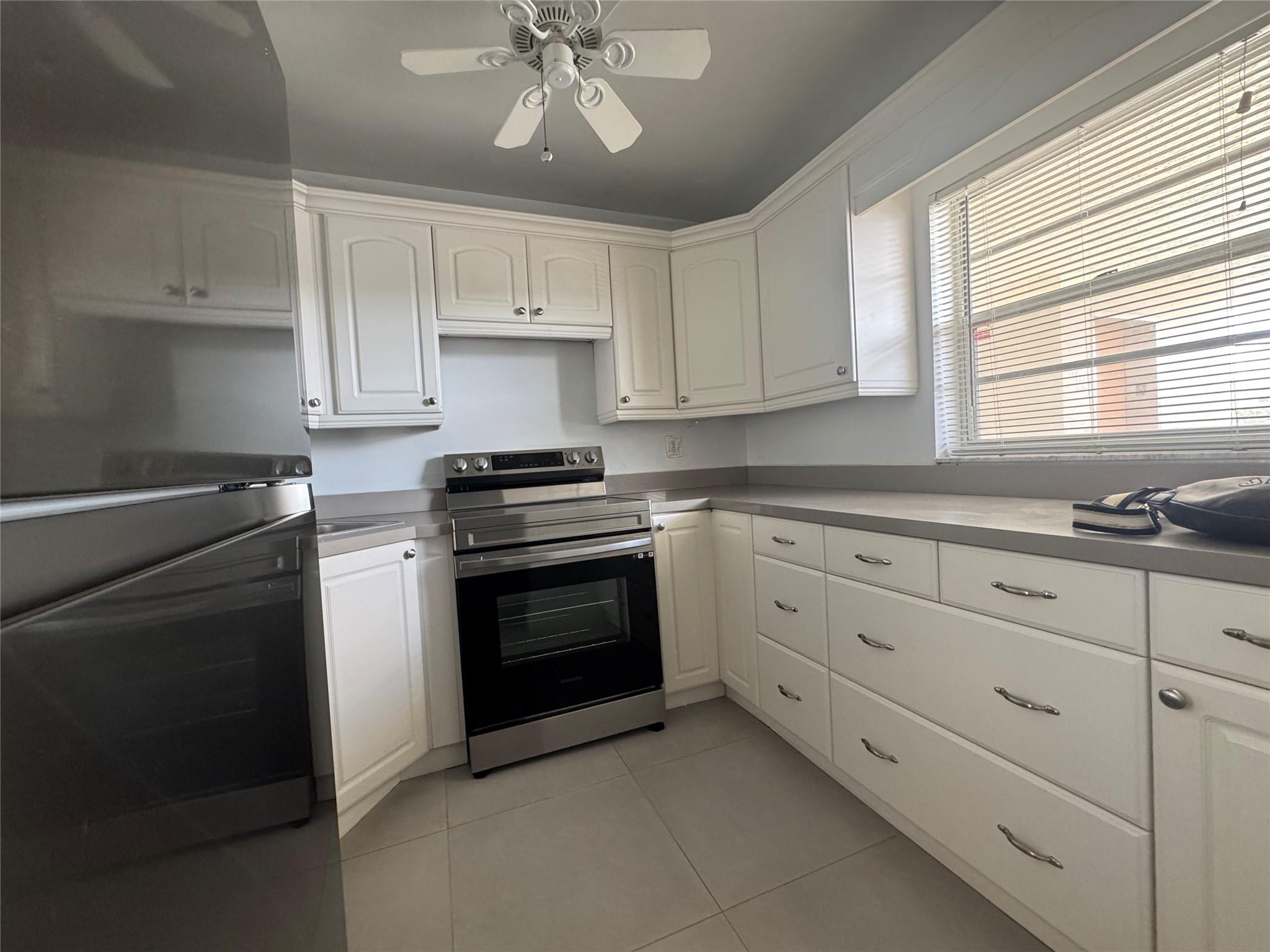Poinciana #10 Pine Island - Residential Lease
