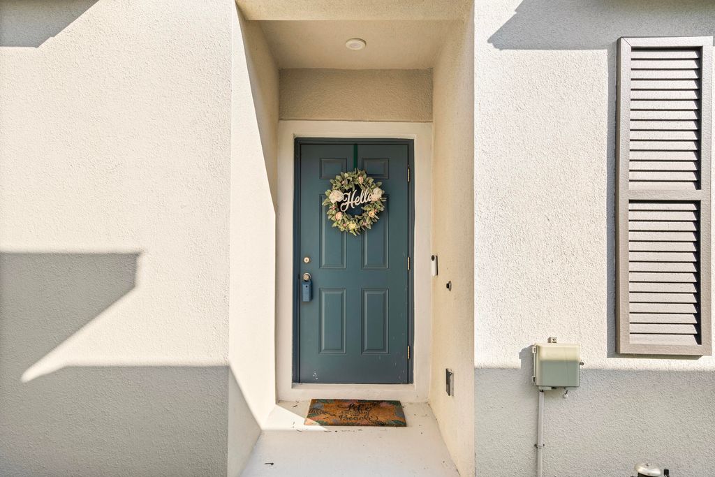 Photo of 843 Persimmon Place, Fort Pierce, FL 34981 (MLS # R11135419)