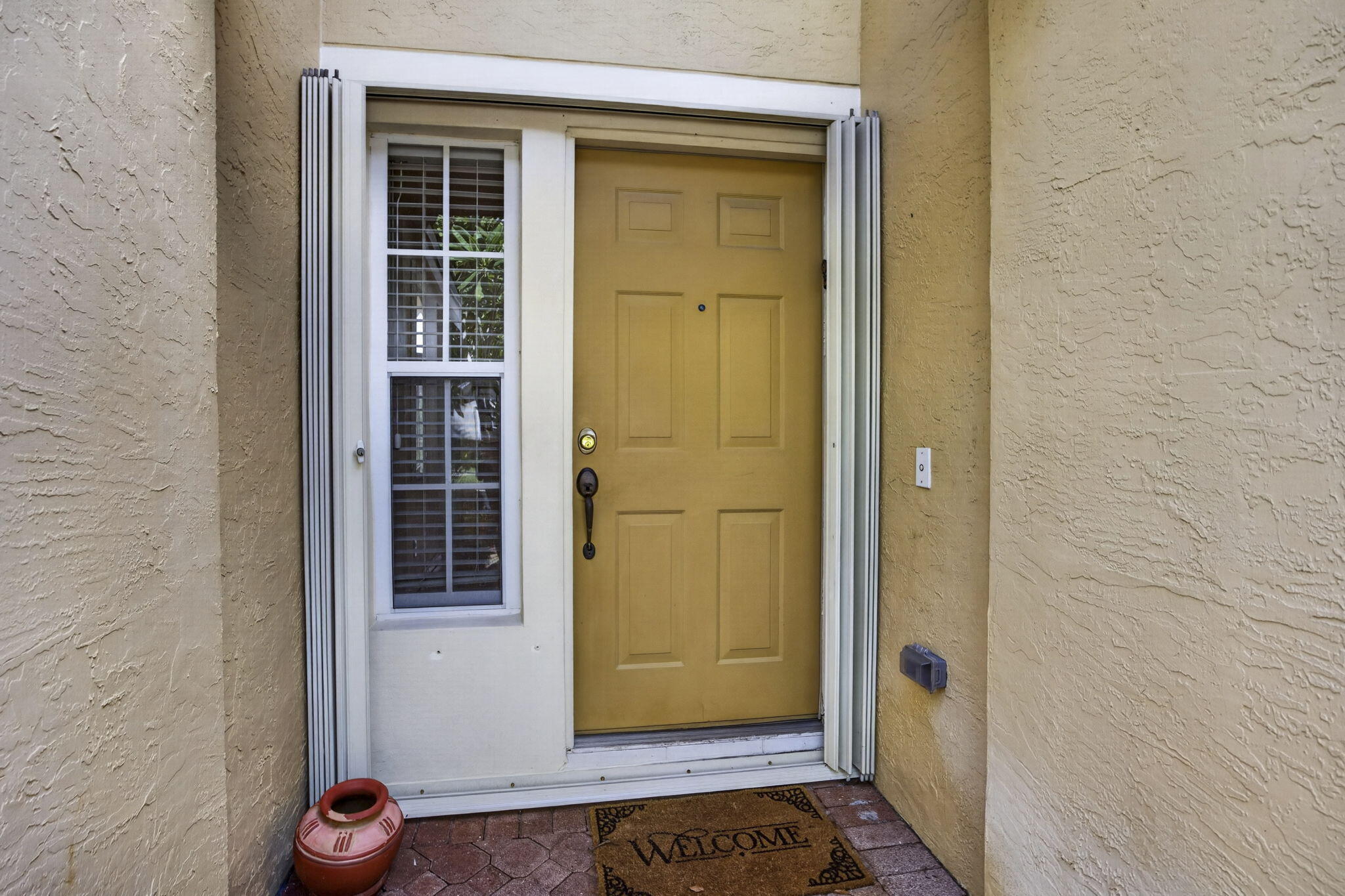 2221 SOUNDINGS Court