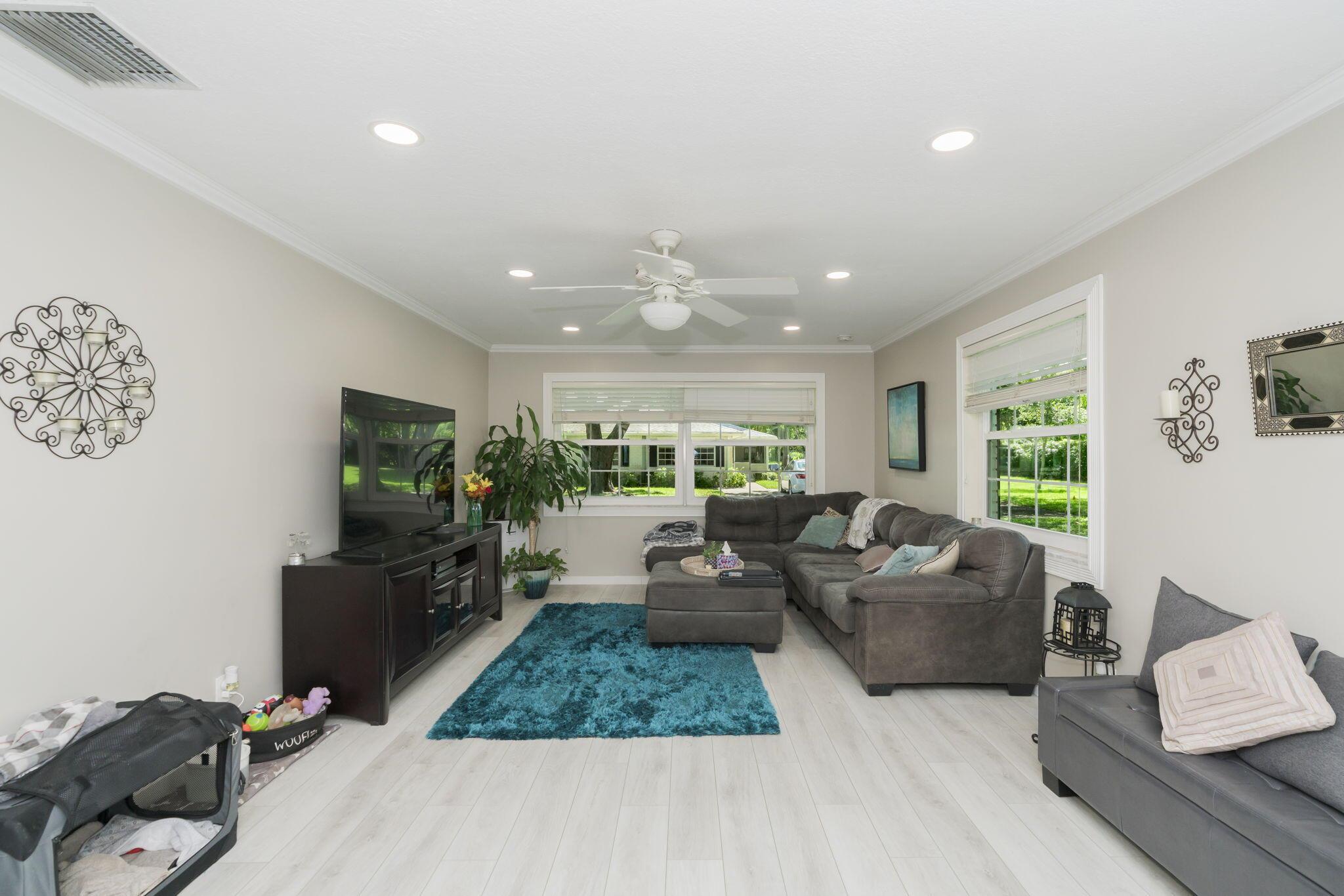 10161 45th Way S 499
