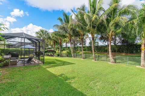 Tiny photo for 4205 Siena Circle, Wellington, FL 33414 (MLS # B26090789)