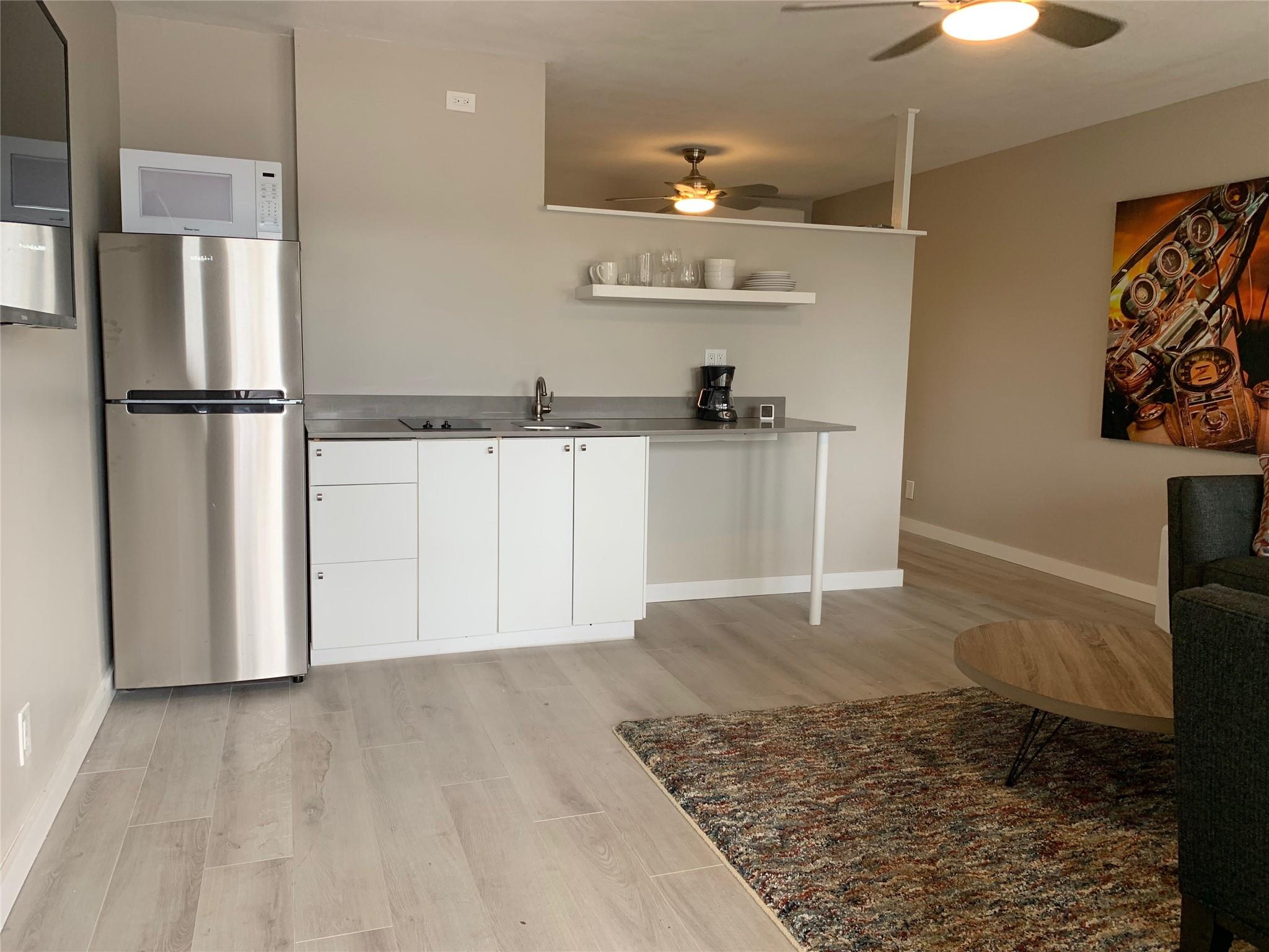 1100 NE 18th Ct 1-8