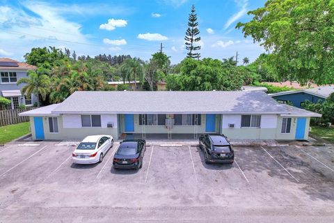 1100 NE 18th Ct 1-8 Fort Lauderdale FL 33305