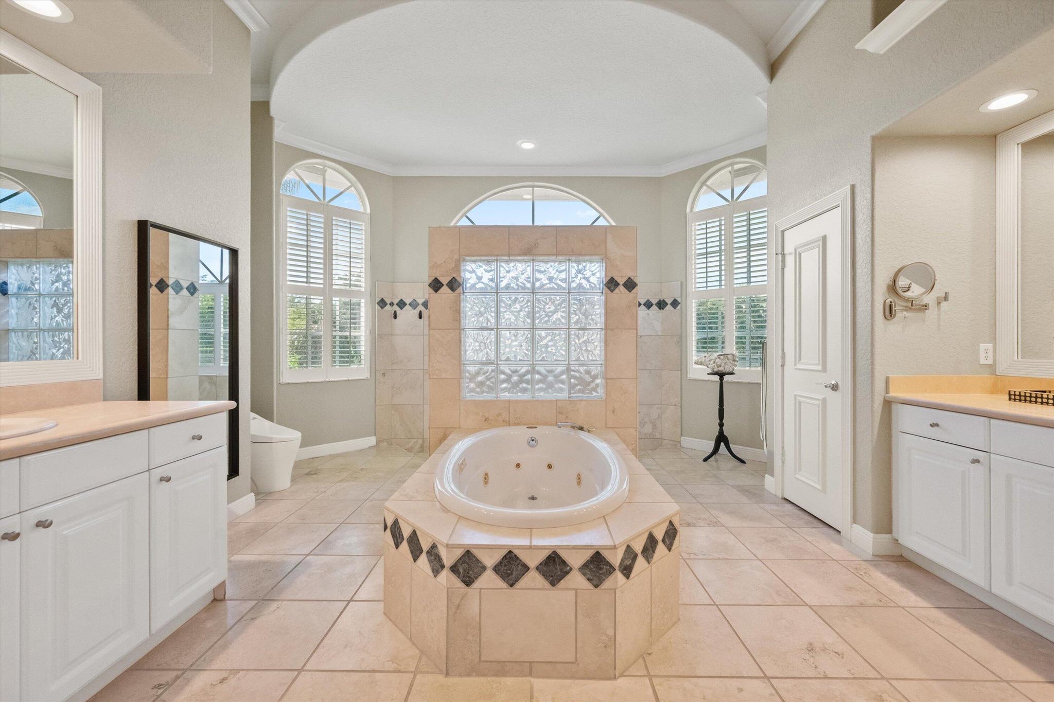 SADDLE TRAIL PARK OF WELL - Residential